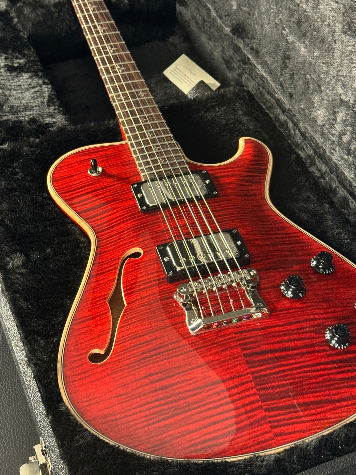 Knaggs Kenai HB 2272 – Indian Red