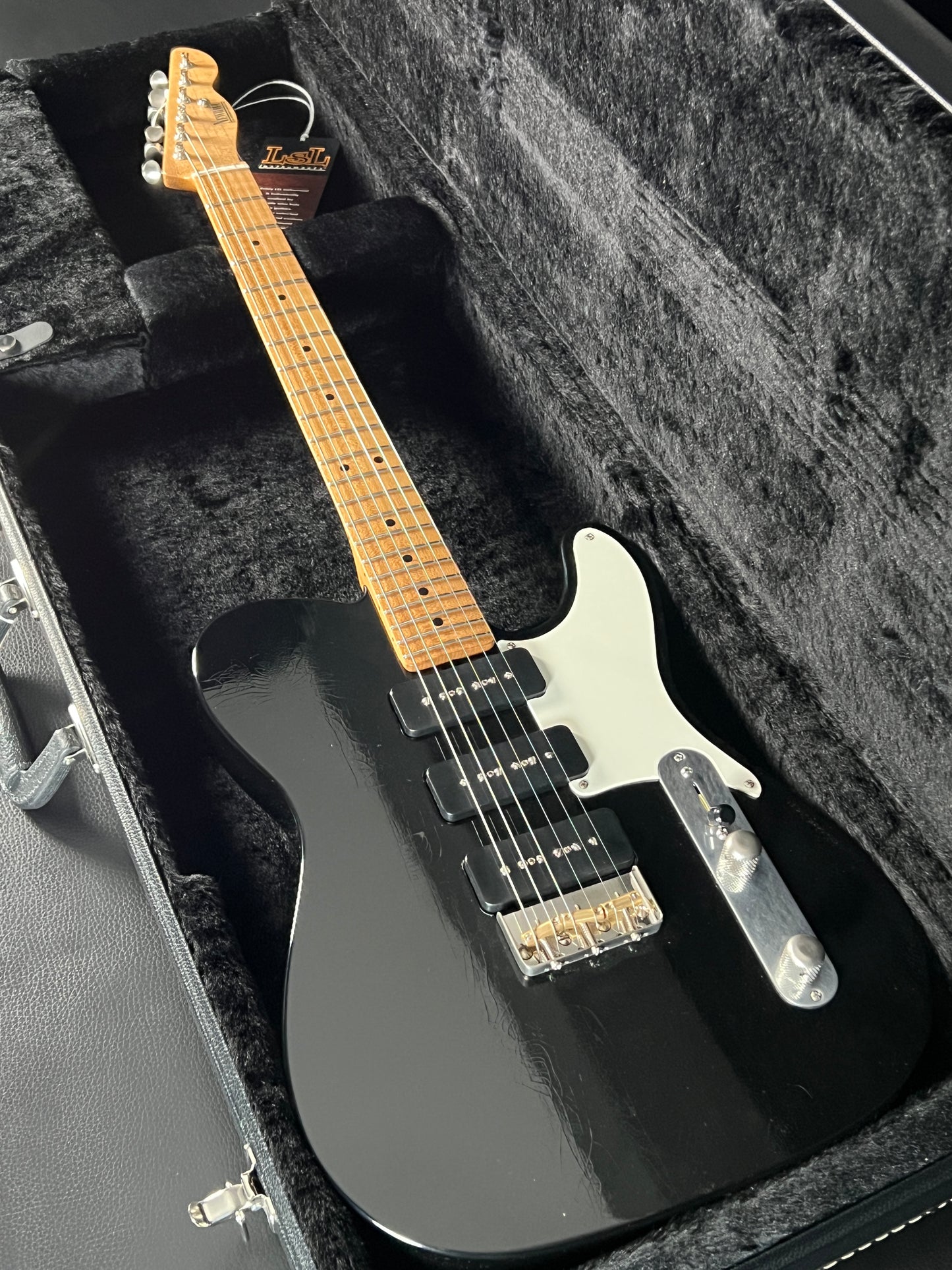 Newhall Tango 3P90 CH #8483