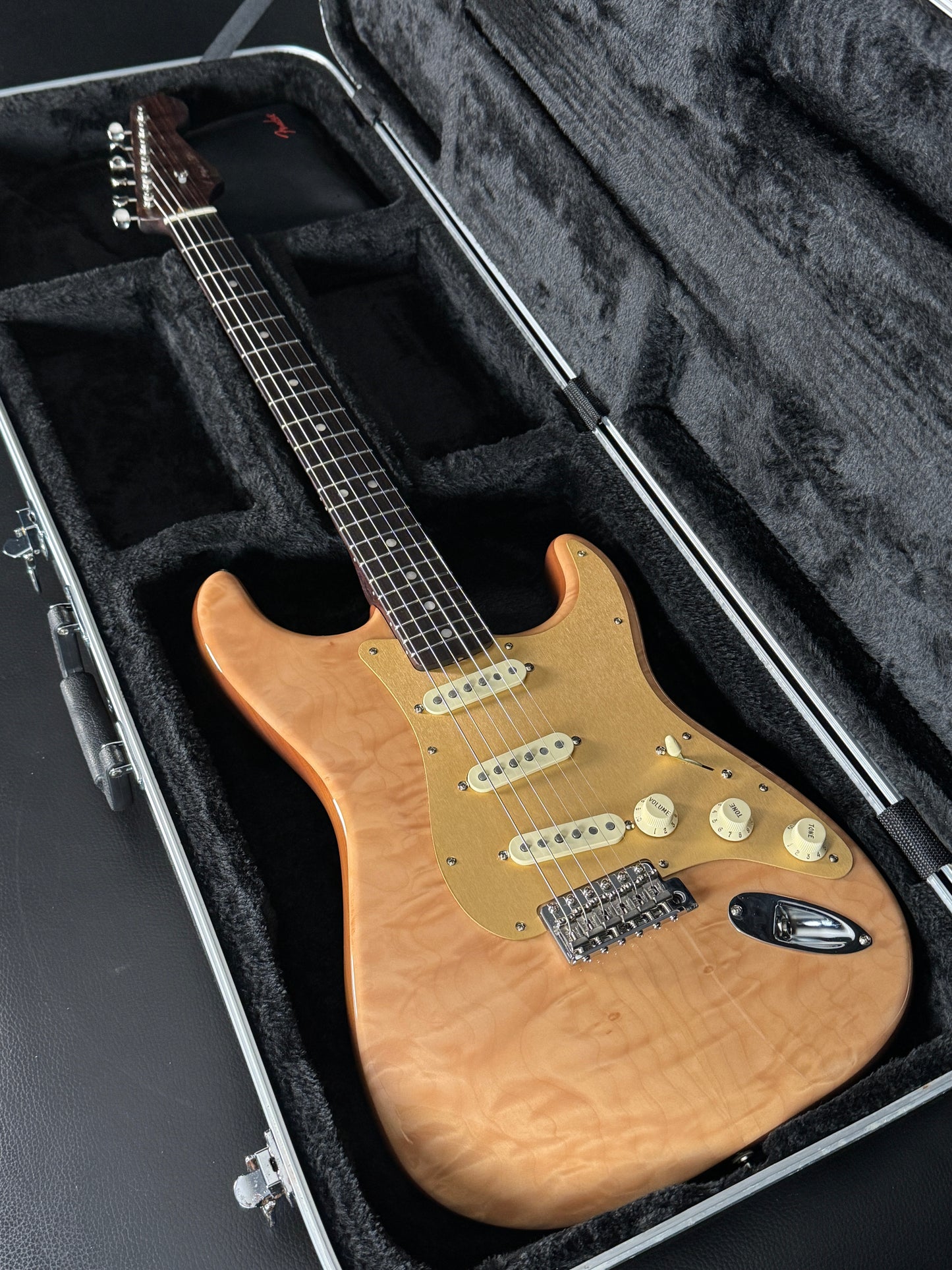 Fender Rarities Quilt Maple Top Stratocaster Natural Limited Edition (PRE-OWNED)