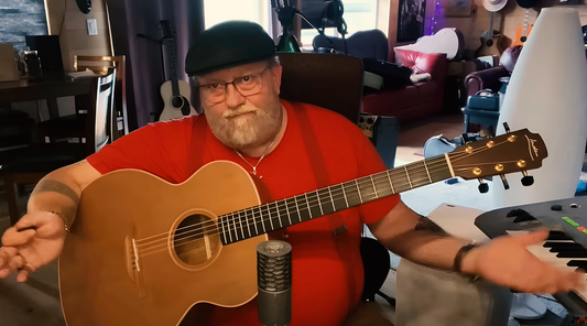 JP Cormier Reviews the Lowden 022
