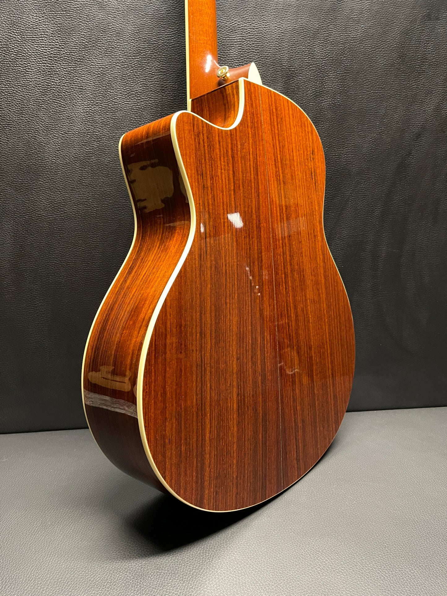 Taylor 916CE 2008 (PRE-OWNED)