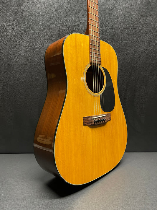 MARTIN D18 1972 (PRE-OWNED)