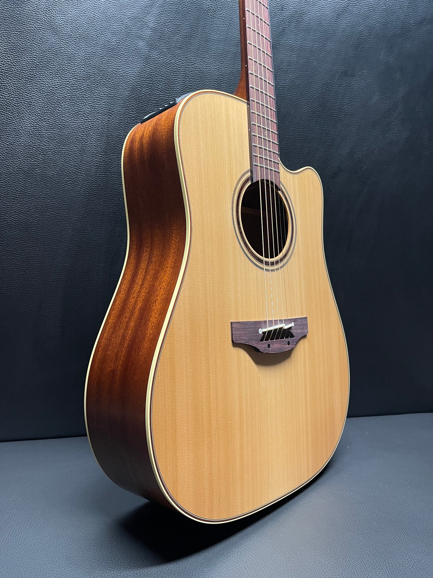 Takamine P3DC Pro Series 3