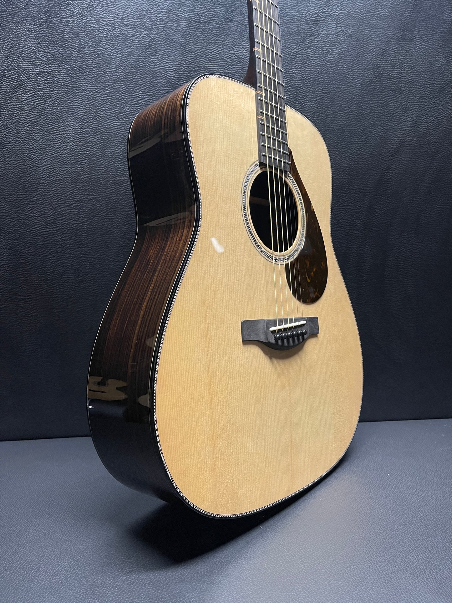 Yamaha FG9 R S/N: IJN065A