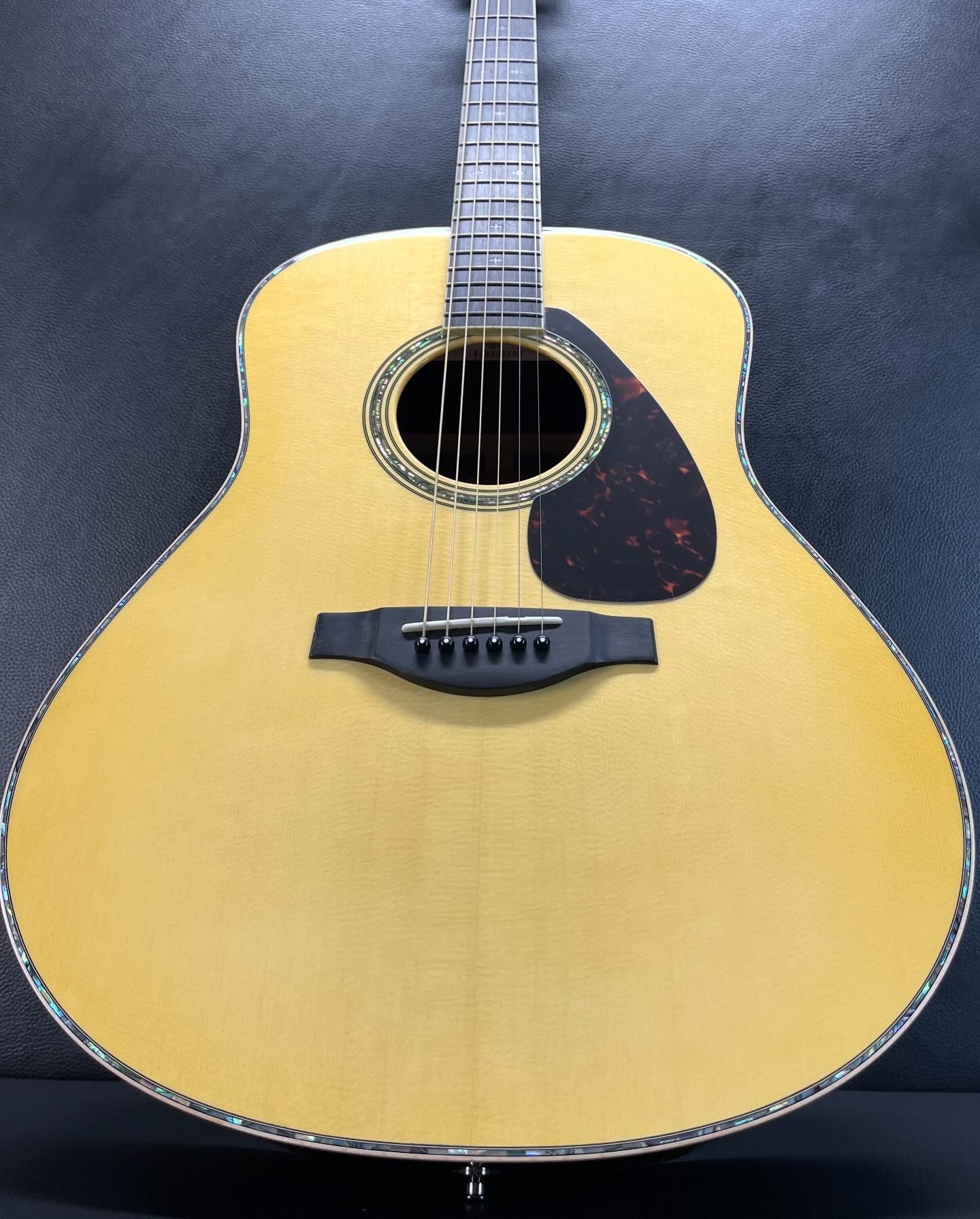 Yamaha LL 16 D Deluxe – Guitar HAUS