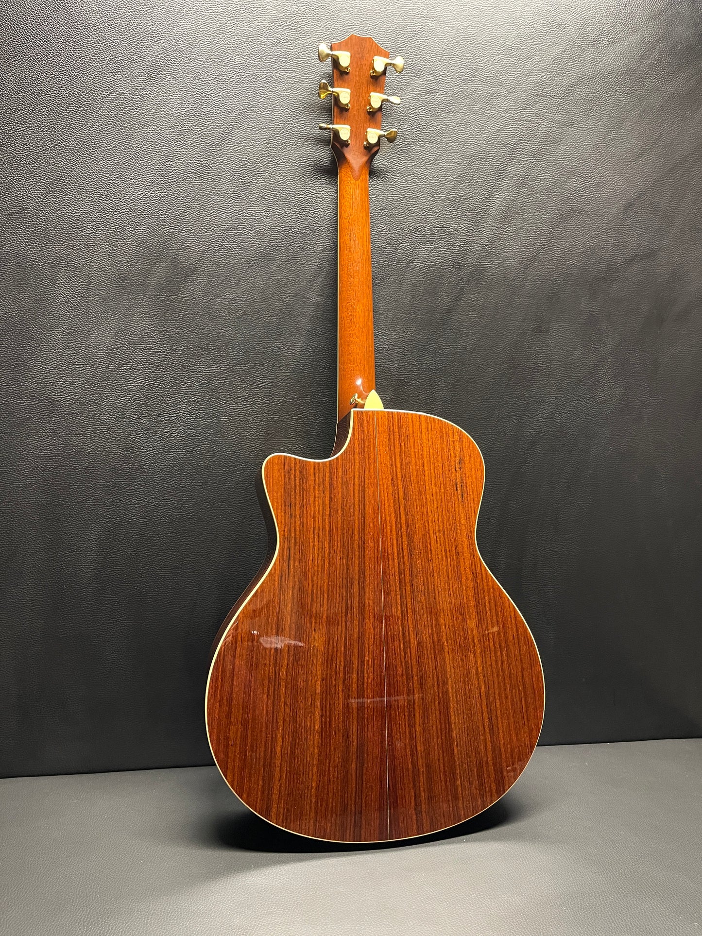 Taylor 916CE 2008 (PRE-OWNED)