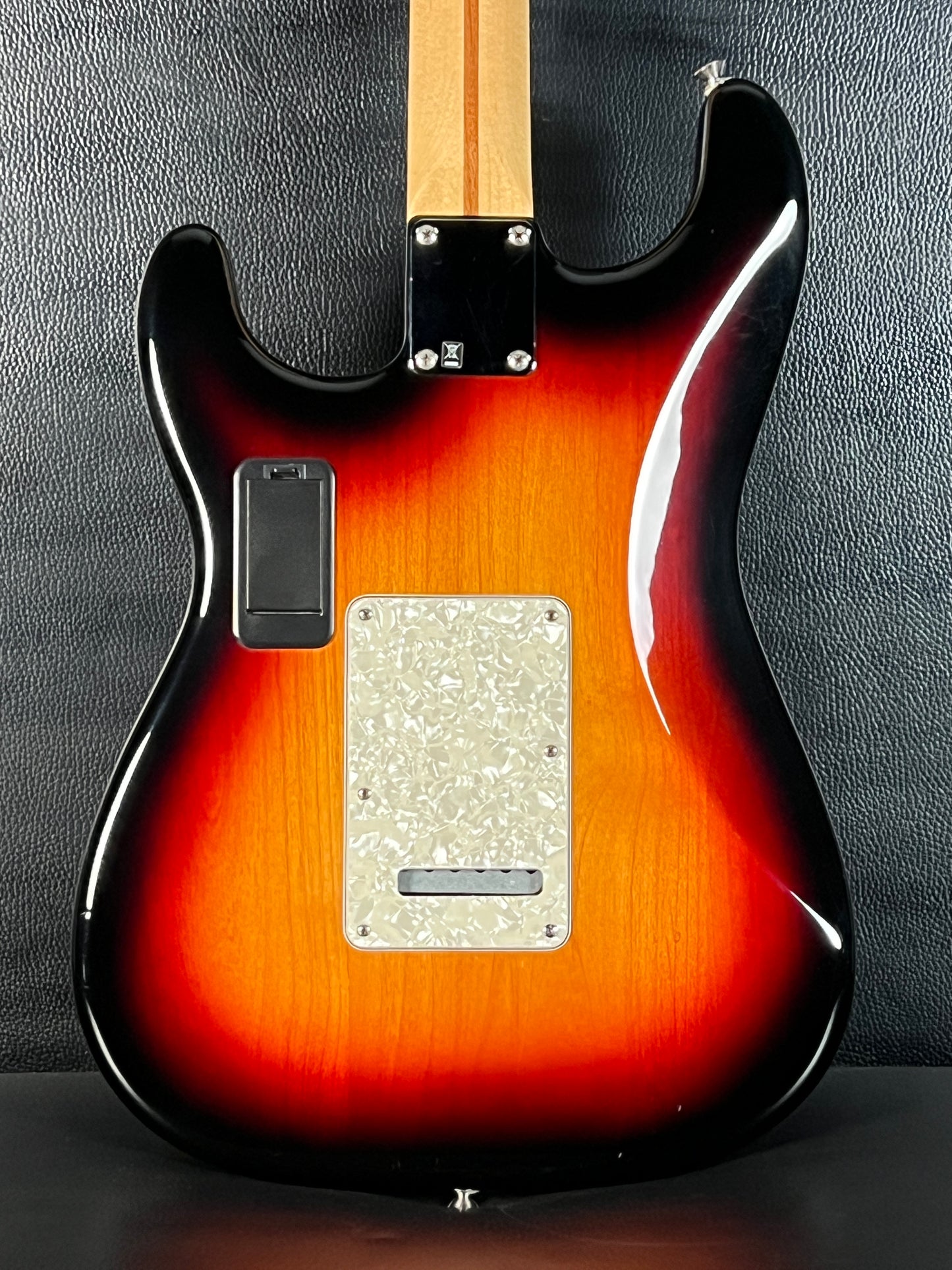 Fender Deluxe Roadhouse Stratocaster 2015 (PRE-OWNED)