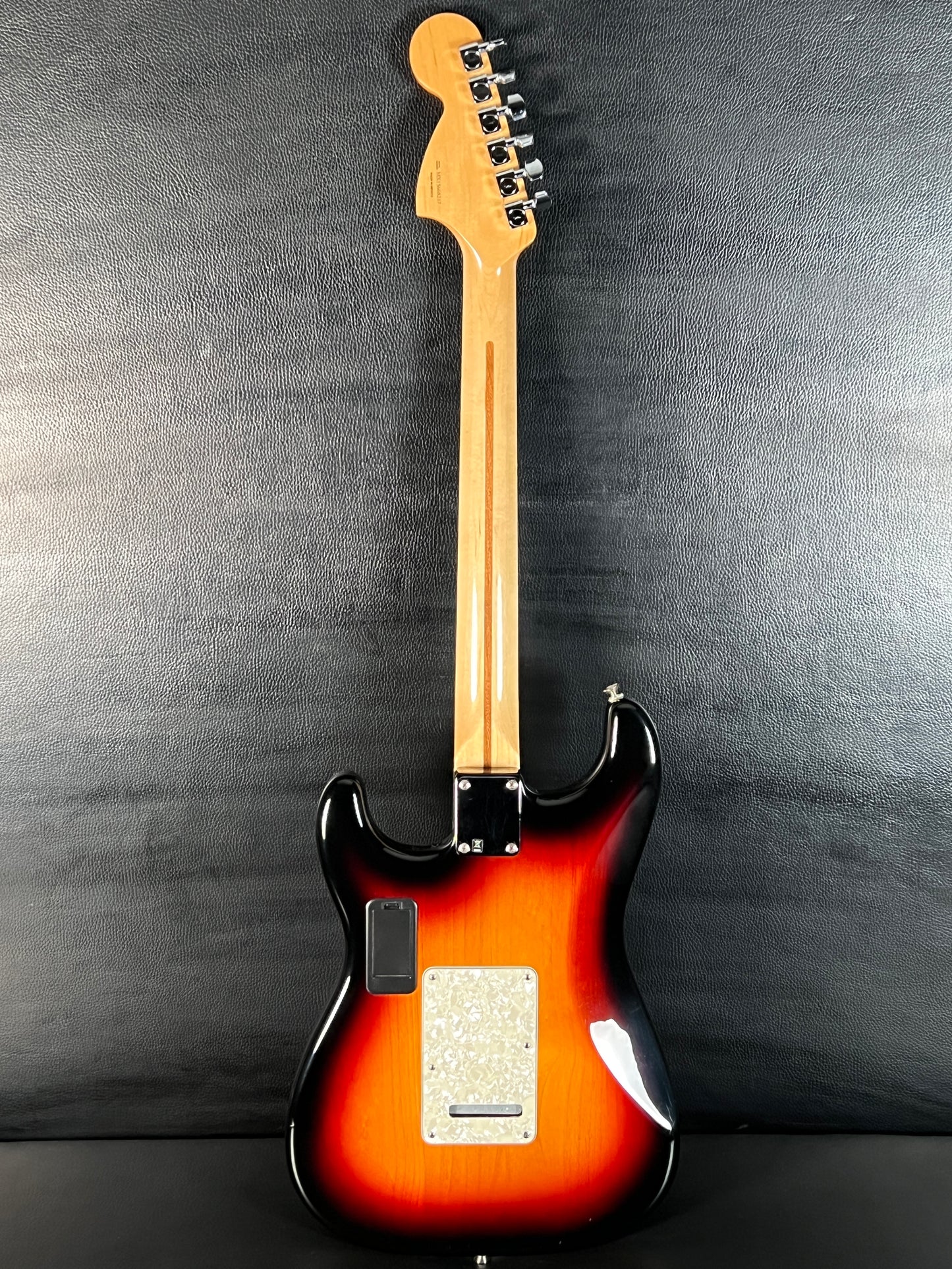 Fender Deluxe Roadhouse Stratocaster 2015 (PRE-OWNED)