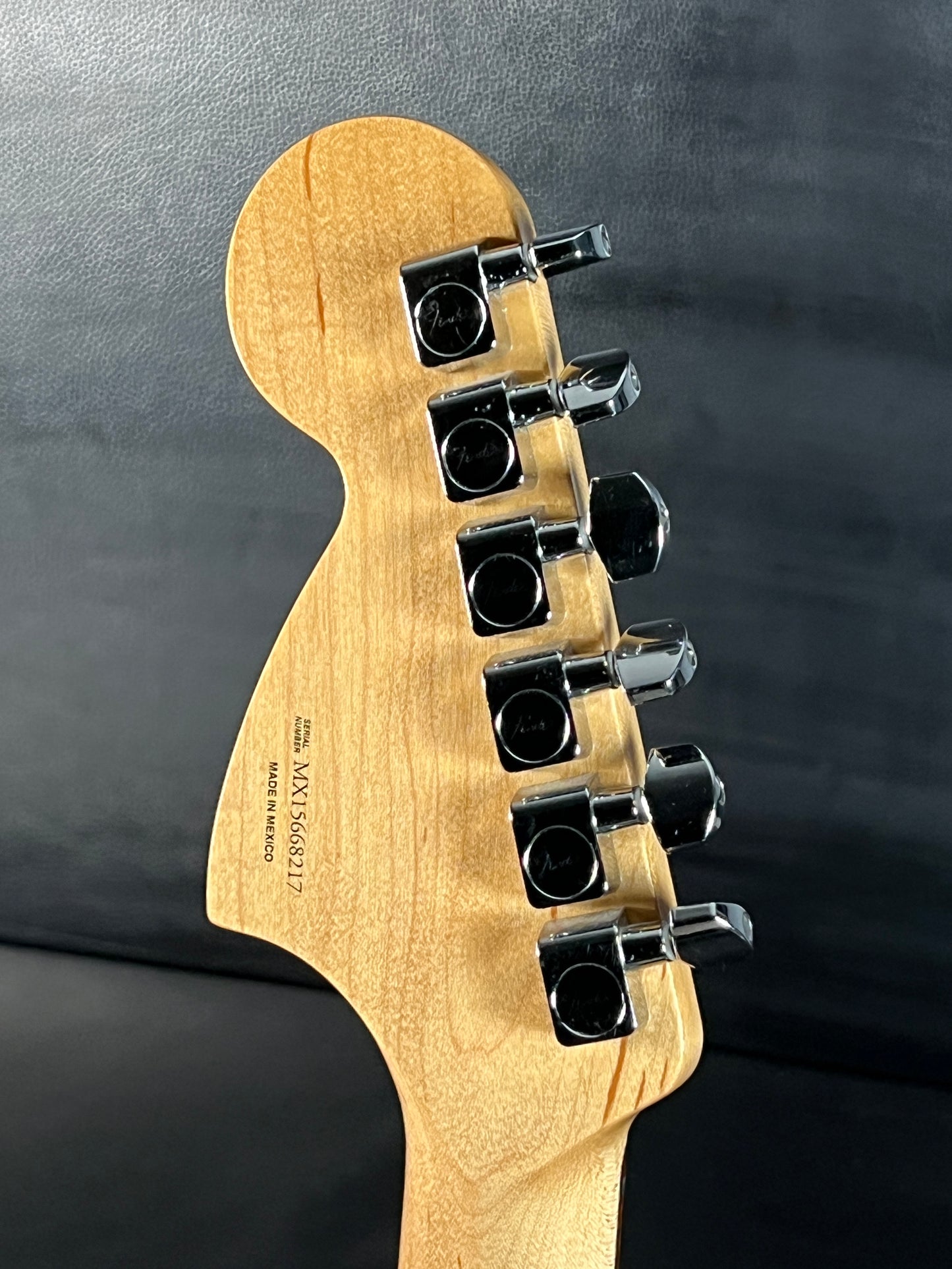 Fender Deluxe Roadhouse Stratocaster 2015 (PRE-OWNED)