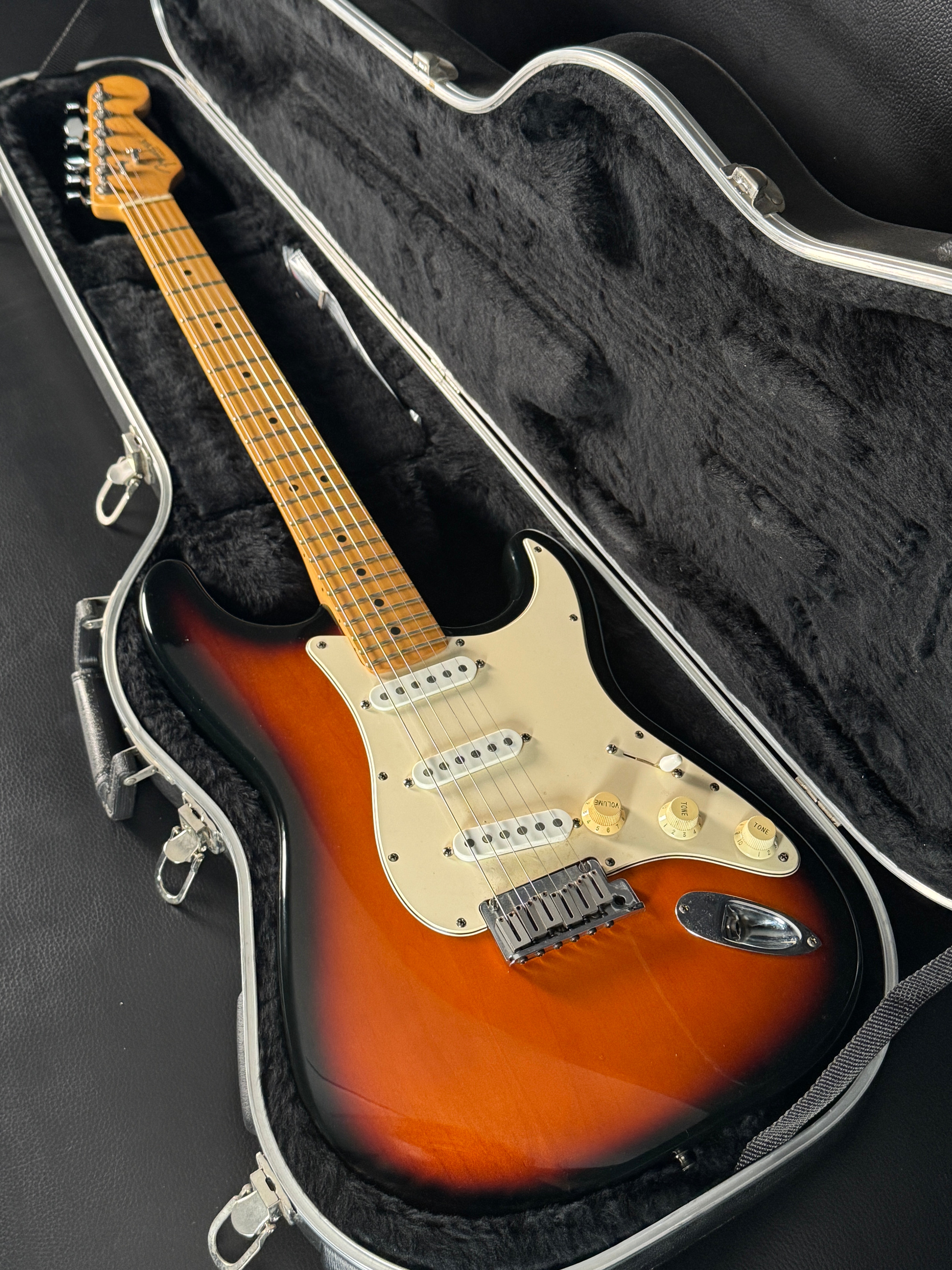 Fender American Standard Stratocaster 1996 (PRE-OWNED) – Guitar HAUS