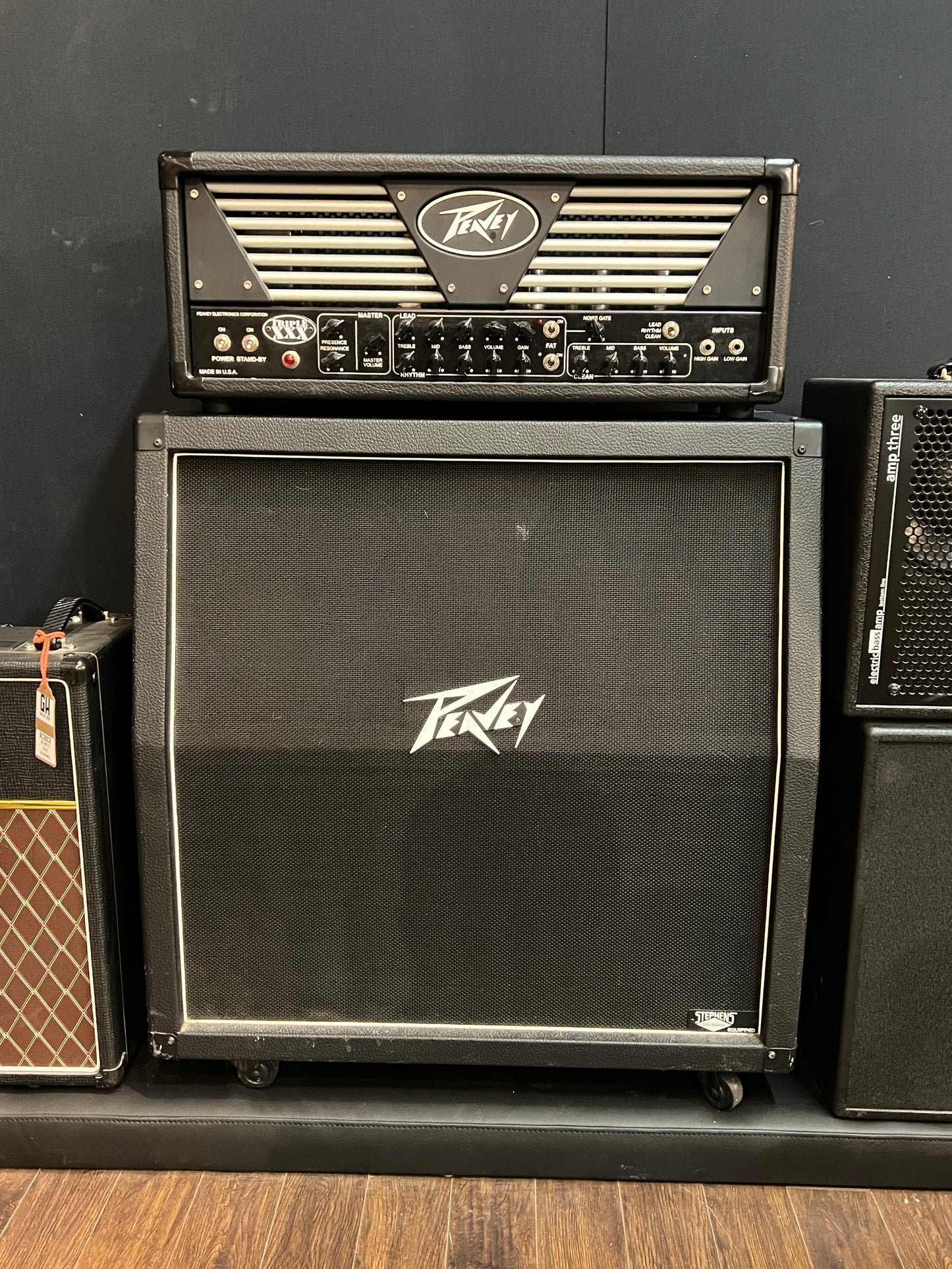 Peavey Head and Cabinet