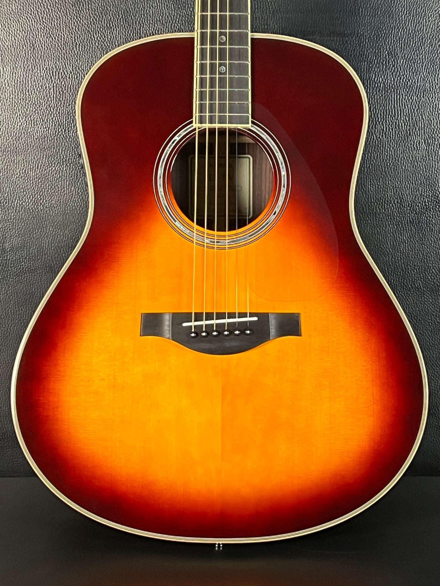 Yamaha TransAcoustic Original Jumbo Brown Sunburst #IKP290446