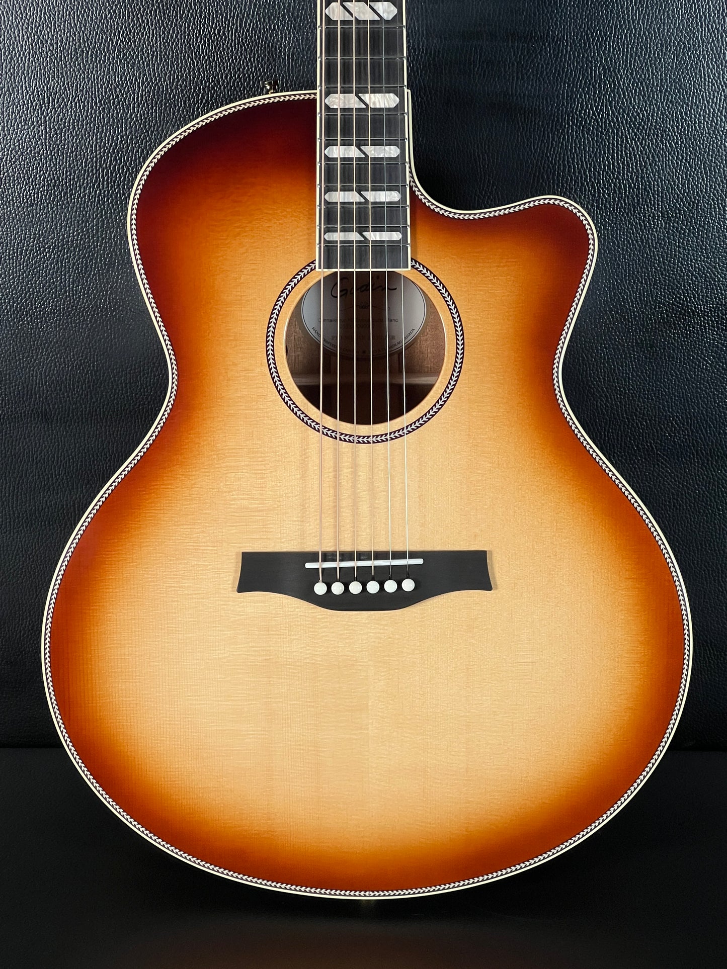 Godin Connaisseur MJ Sunsetburst Maho