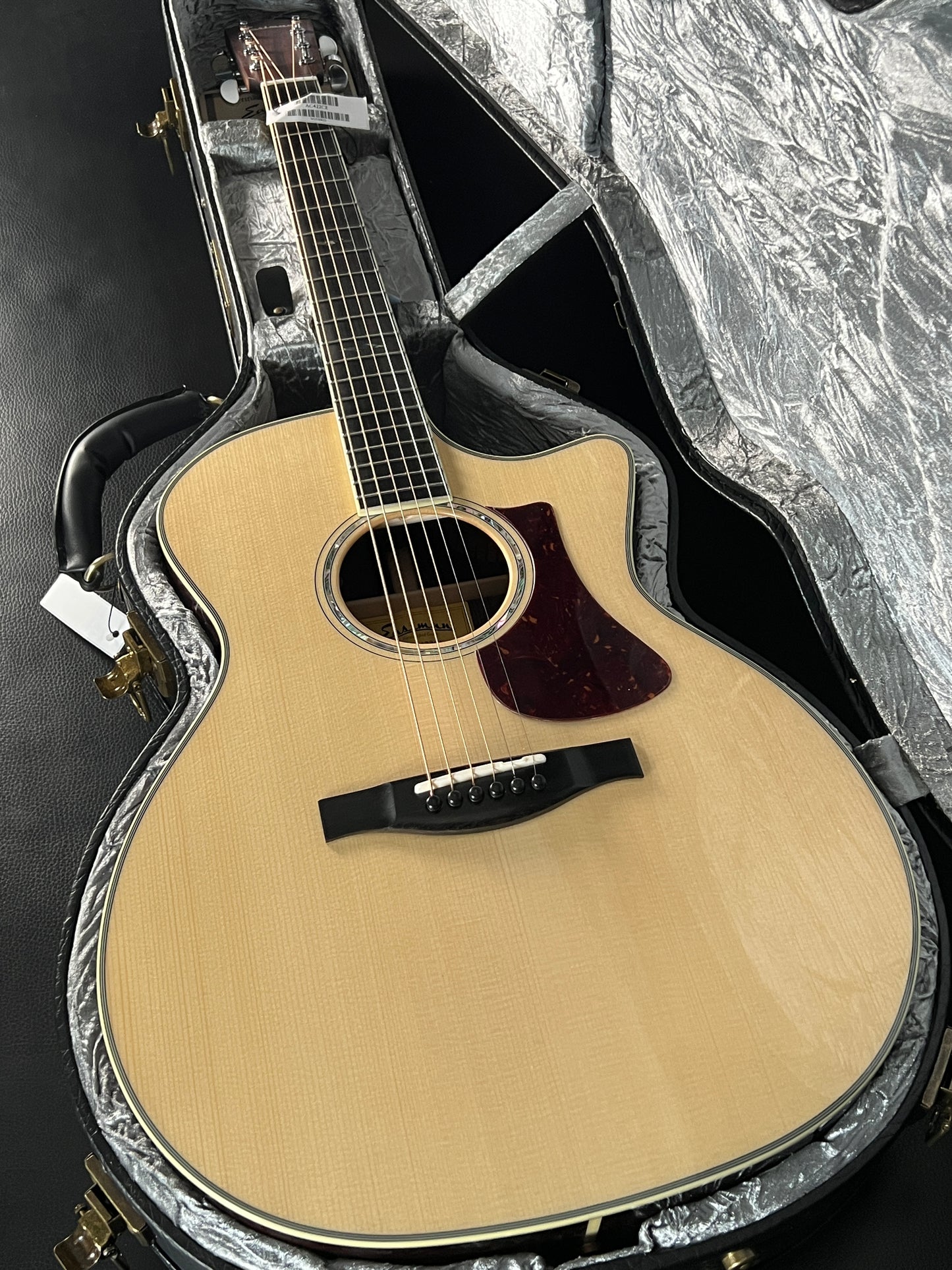 Eastman AC422CE Natural