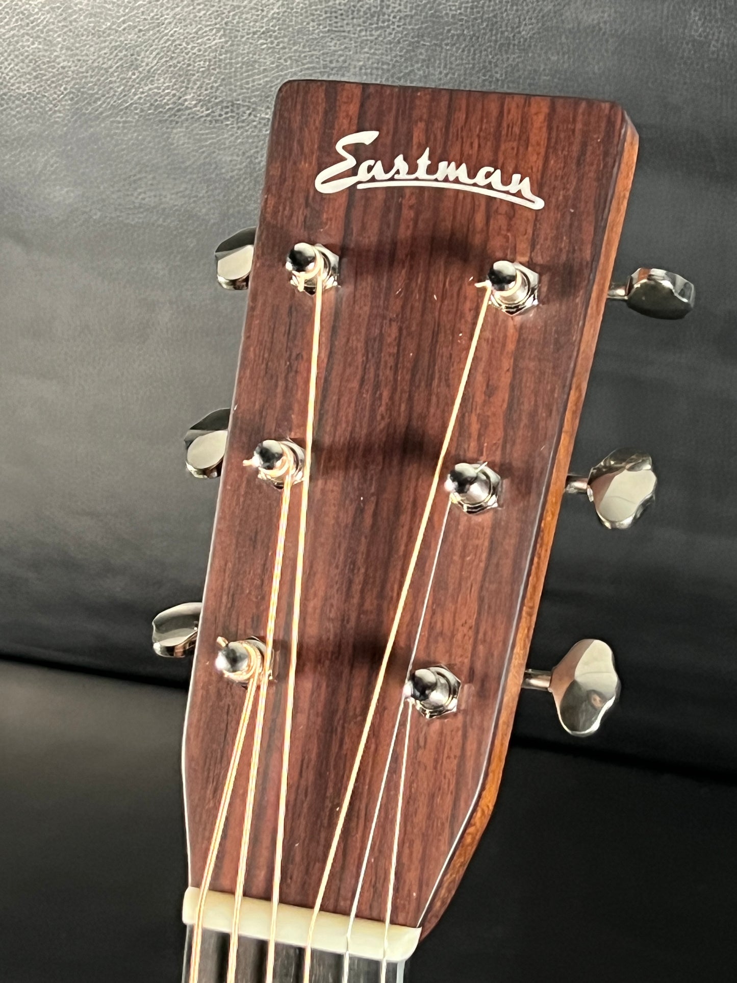 Eastman E20D-TC Natural