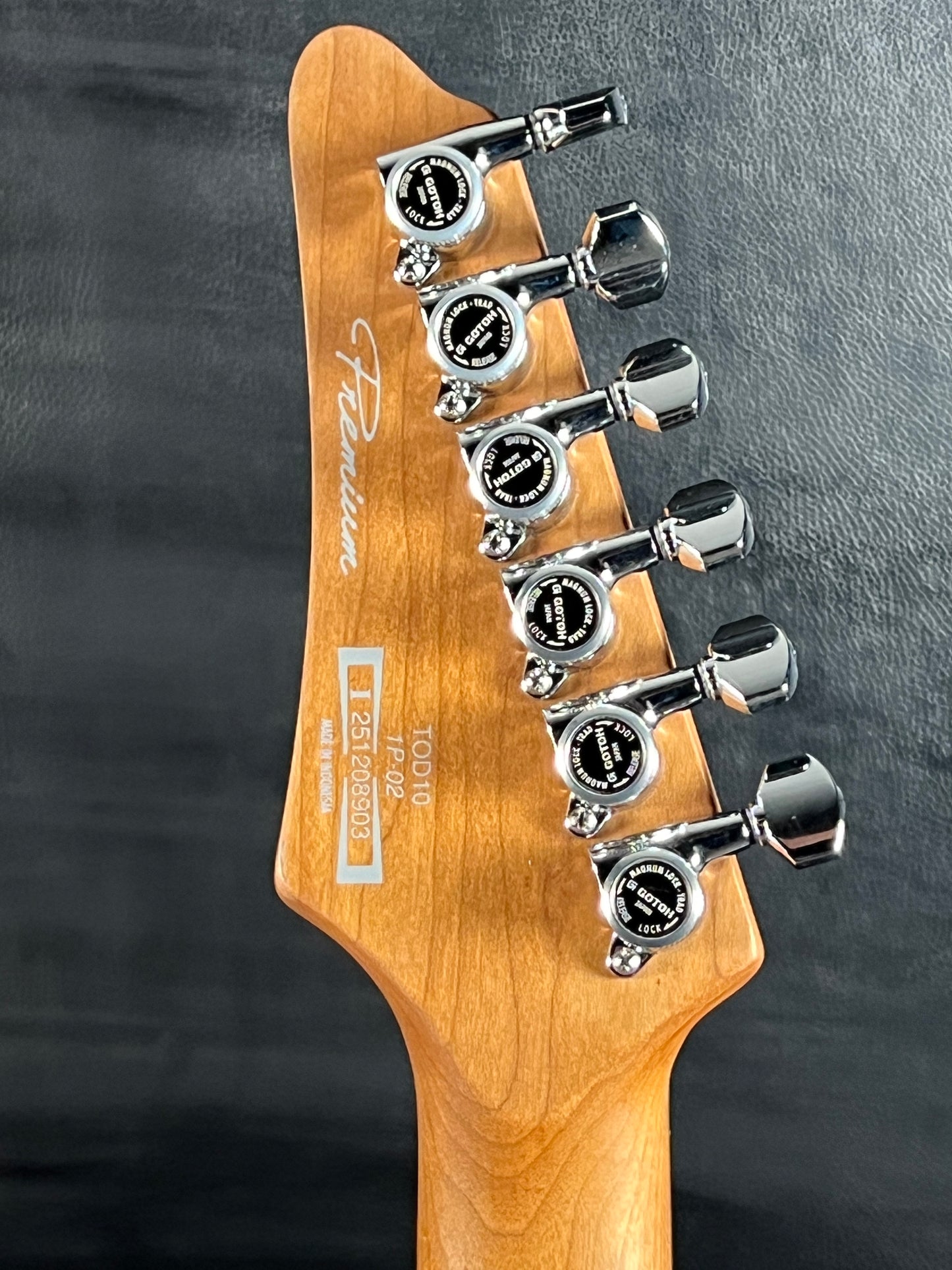 Ibanez TOD10 Tim Henson Signature Classic Silver