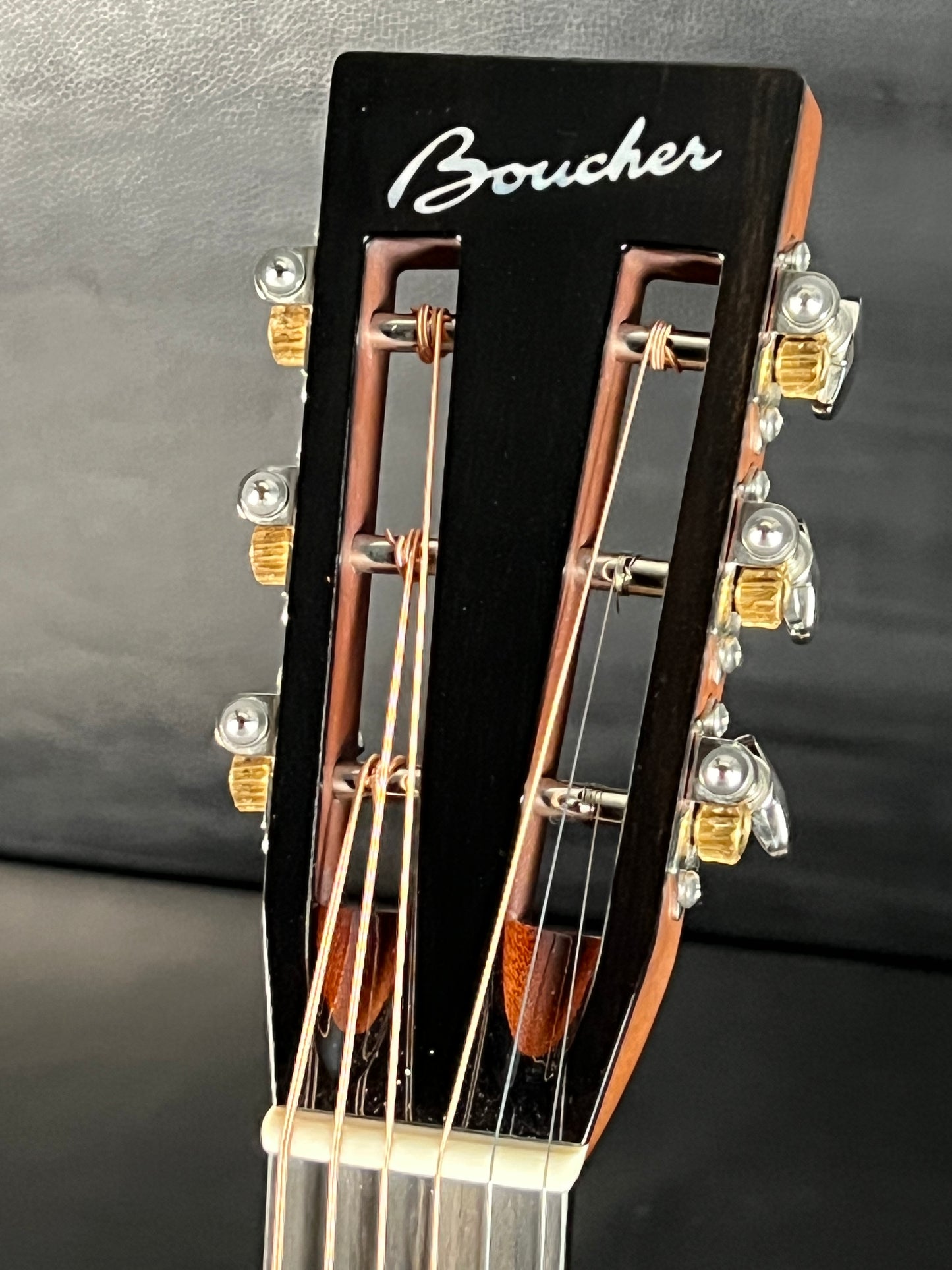 Boucher LE-SG-241-M 20th Anniversary OM (PRE-OWNED) ON HOLD