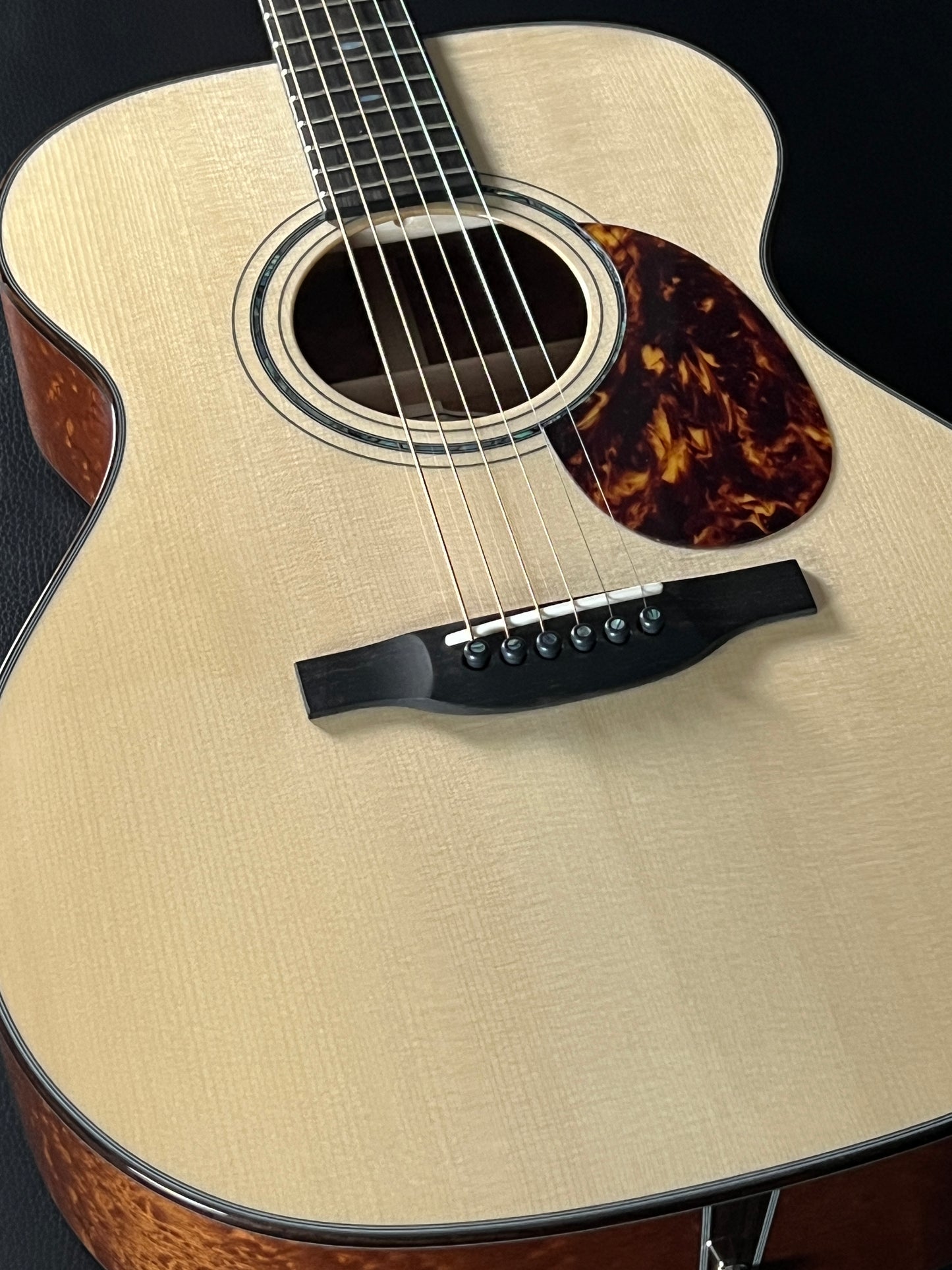 Boucher LE-SG-241-M 20th Anniversary OM (PRE-OWNED) ON HOLD