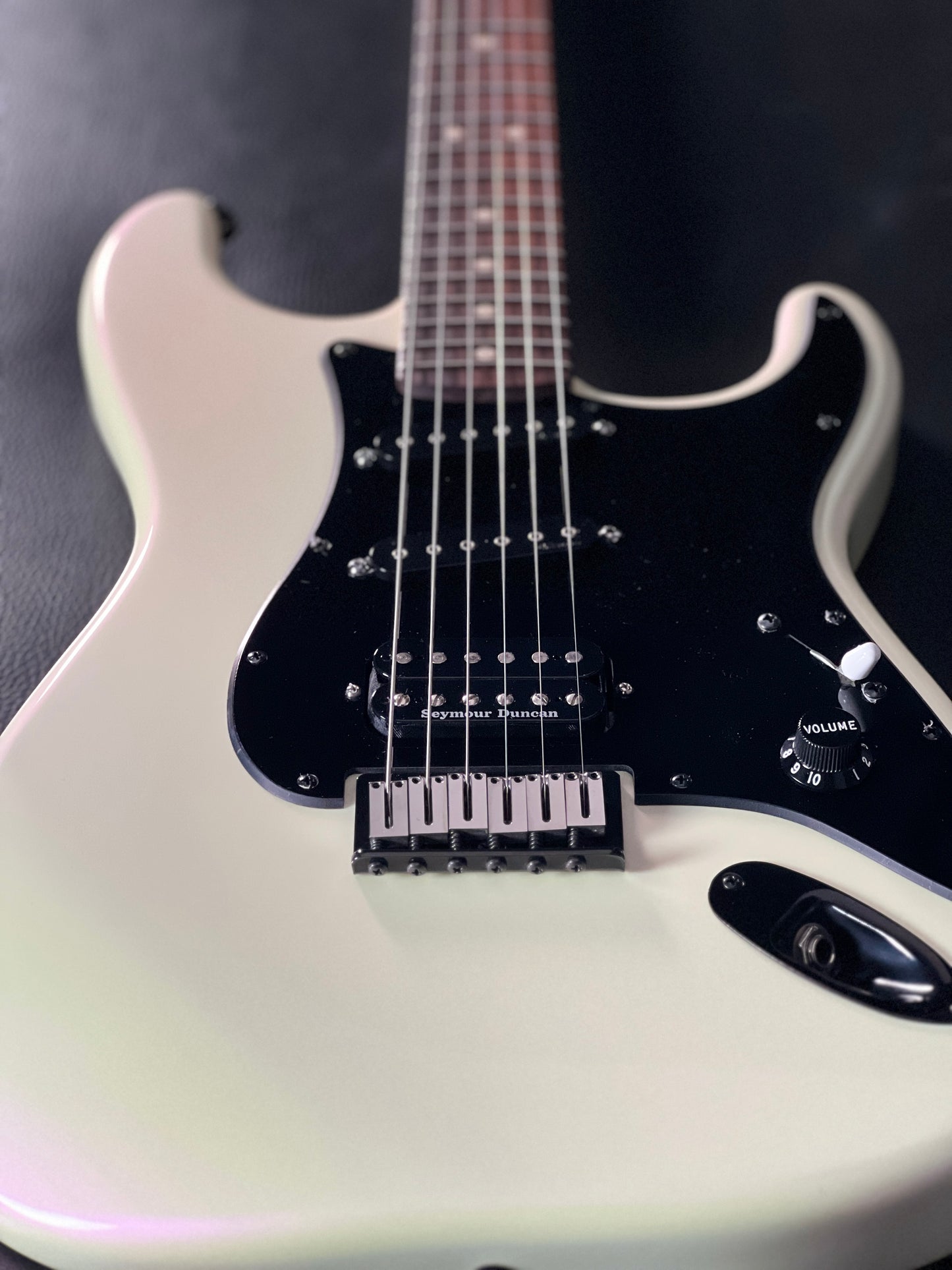Charvel Custom Shop Jake E. Lee USA Signature Pearl White (PRE-OWNED)