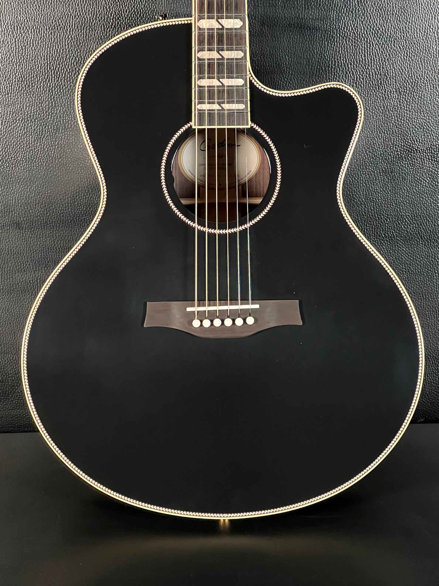 Godin Connaisseur Rosewood Black
