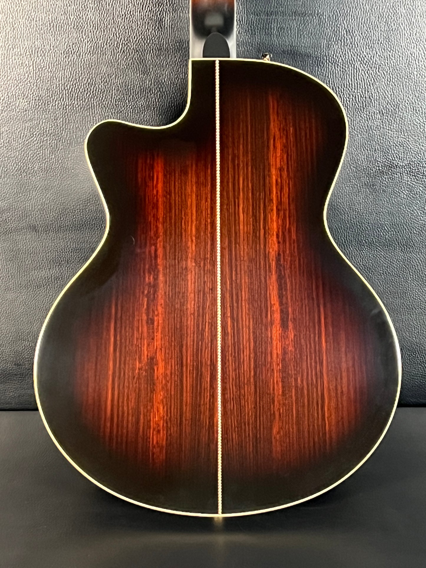 Godin Connaisseur Rosewood Black