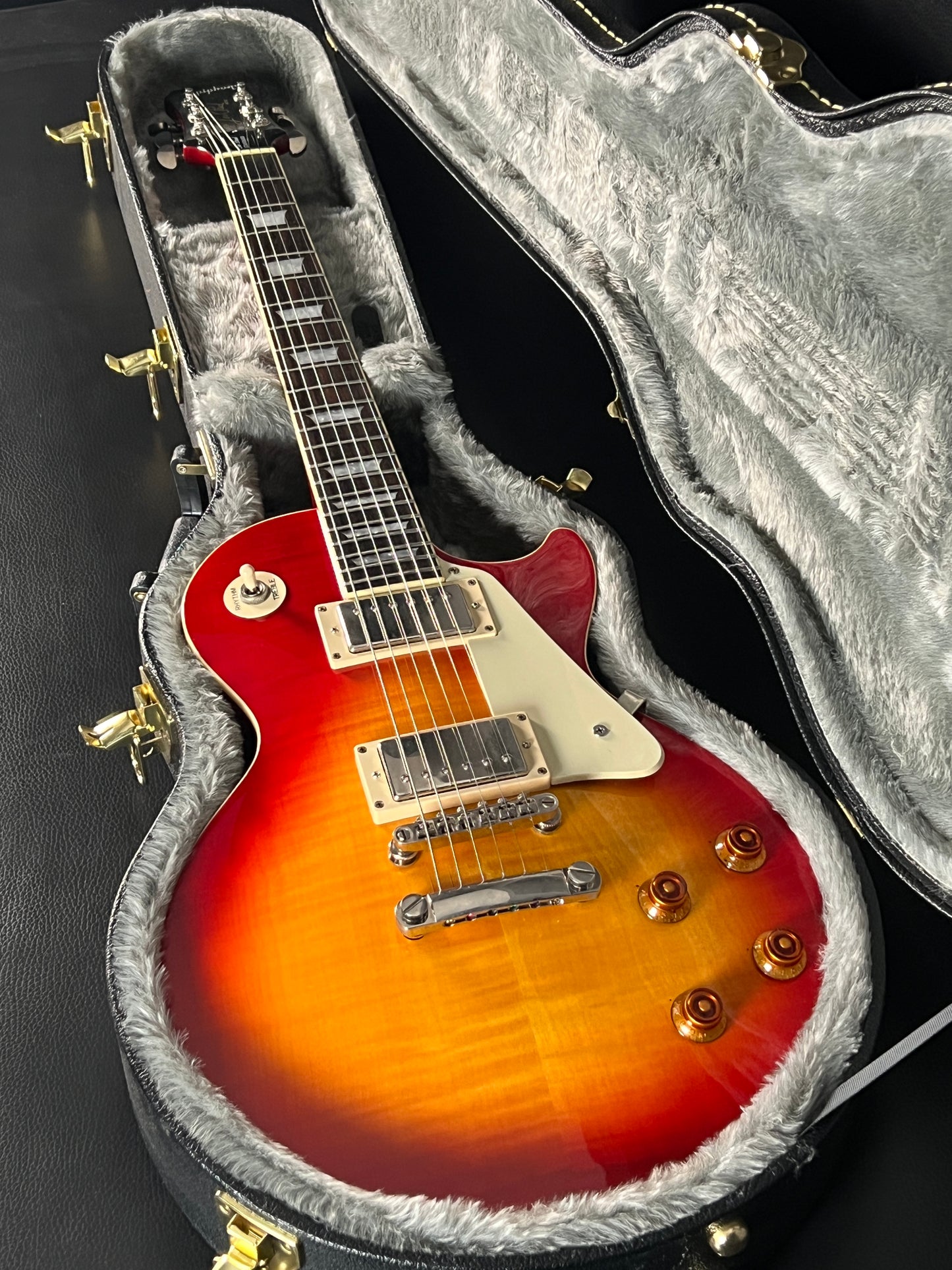 Epiphone Les Paul Standard Cherry Sunburst 2009 w/ Hard Case (PRE-OWNED)