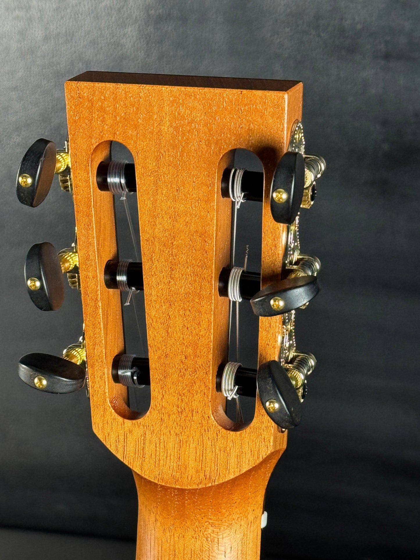 Lakewood M32 Nylon (PRE-OWNED)