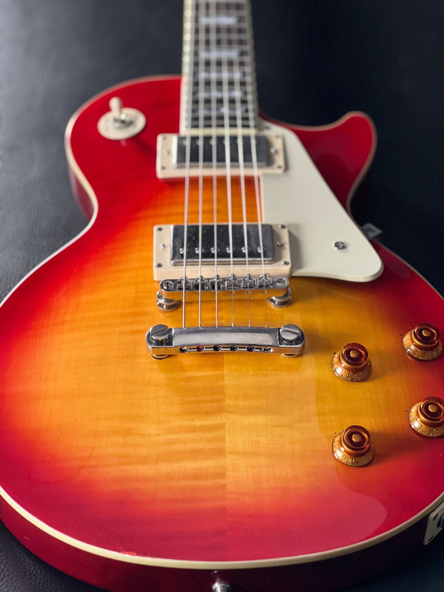 Epiphone Les Paul Standard Cherry Sunburst 2009 w/ Hard Case (PRE-OWNED)