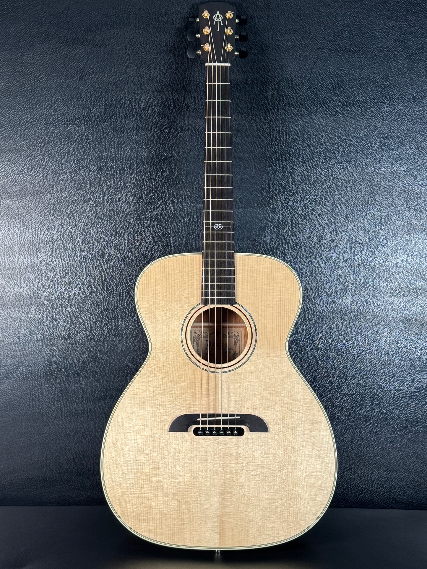 Alvarez Yairi FYM60HD (PRE-OWNED)