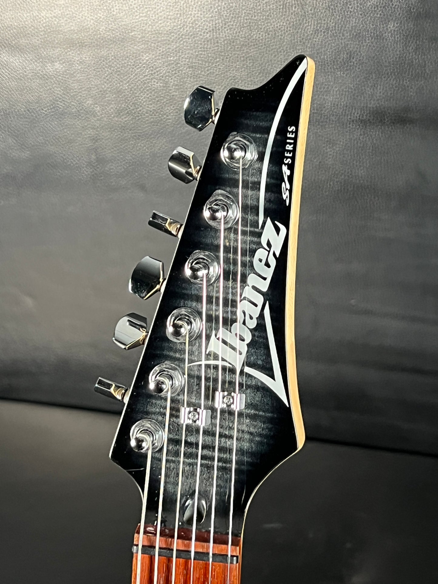 Ibanez SA260FM Standard w/Gig Bag (PRE-OWNED)