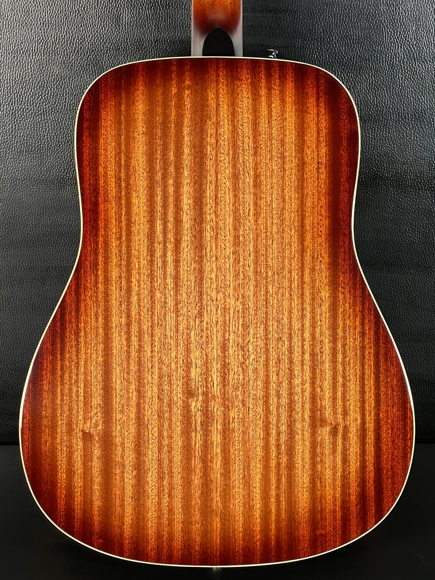 Godin Century Maho Cognac Burst w/Gig Bag