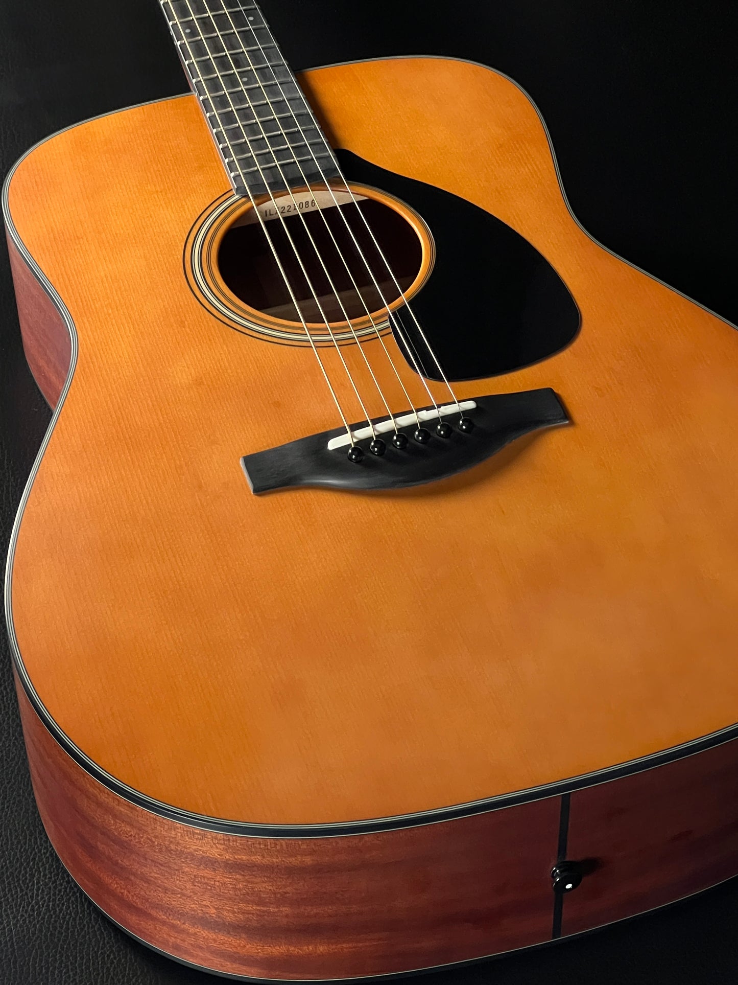 Yamaha FG3 Red Label w/ Gig Bag #ILX221086