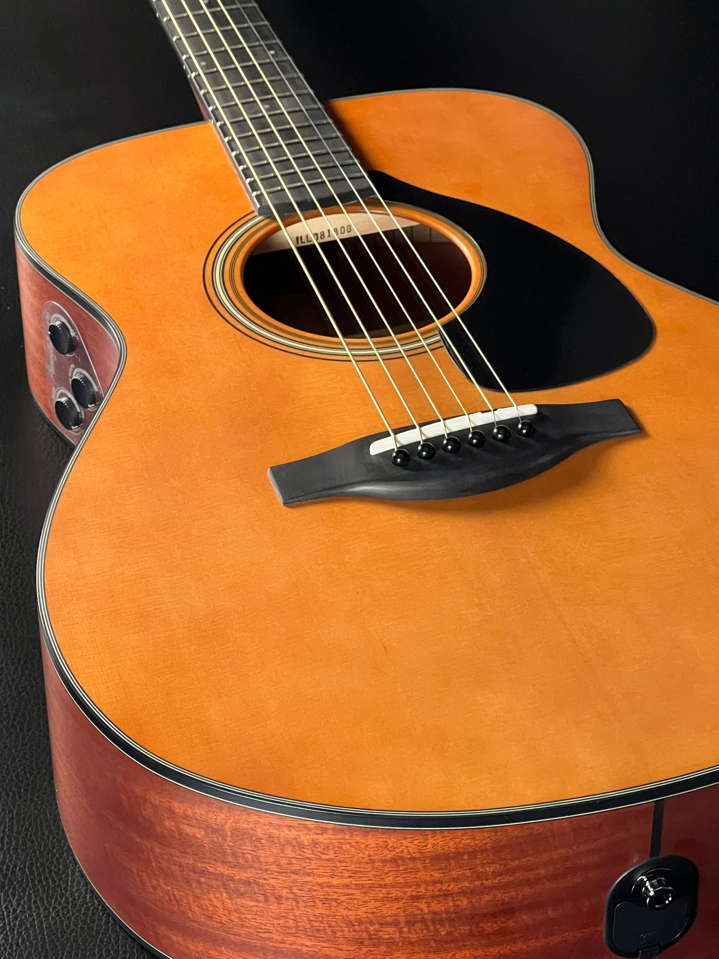 Yamaha FSX3 Red Label w/Gig Bag #ILL081808