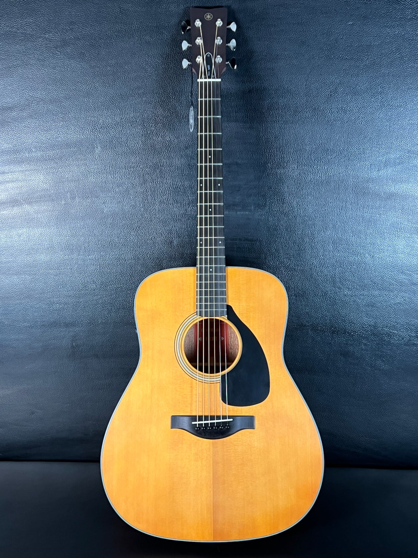 Yamaha FGX3 Red Label w/Gig Bag #ILX311059