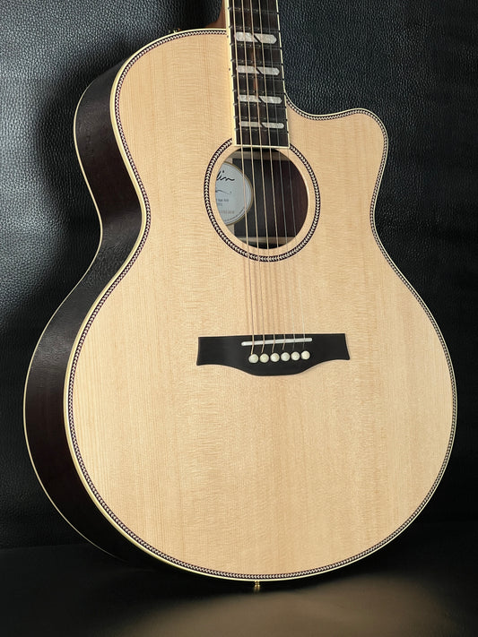 Godin Connaisseur Natural