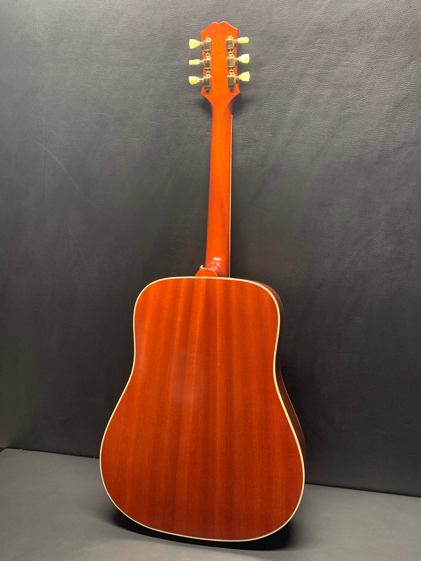 Epiphone Inspired by Gibson Hummingbird (PRE-OWNED)