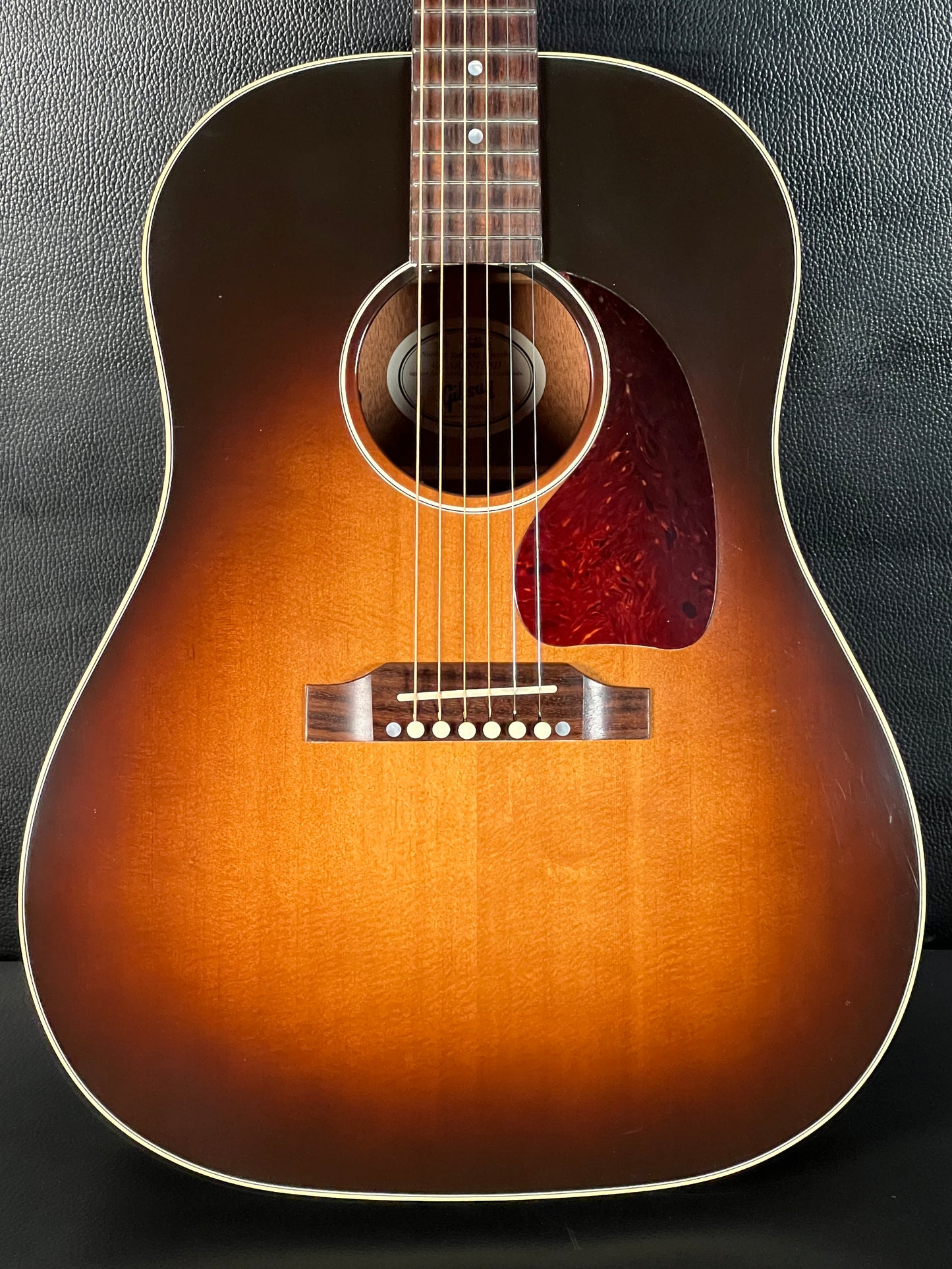 Gibson J-45 Standard (PRE-OWNED)