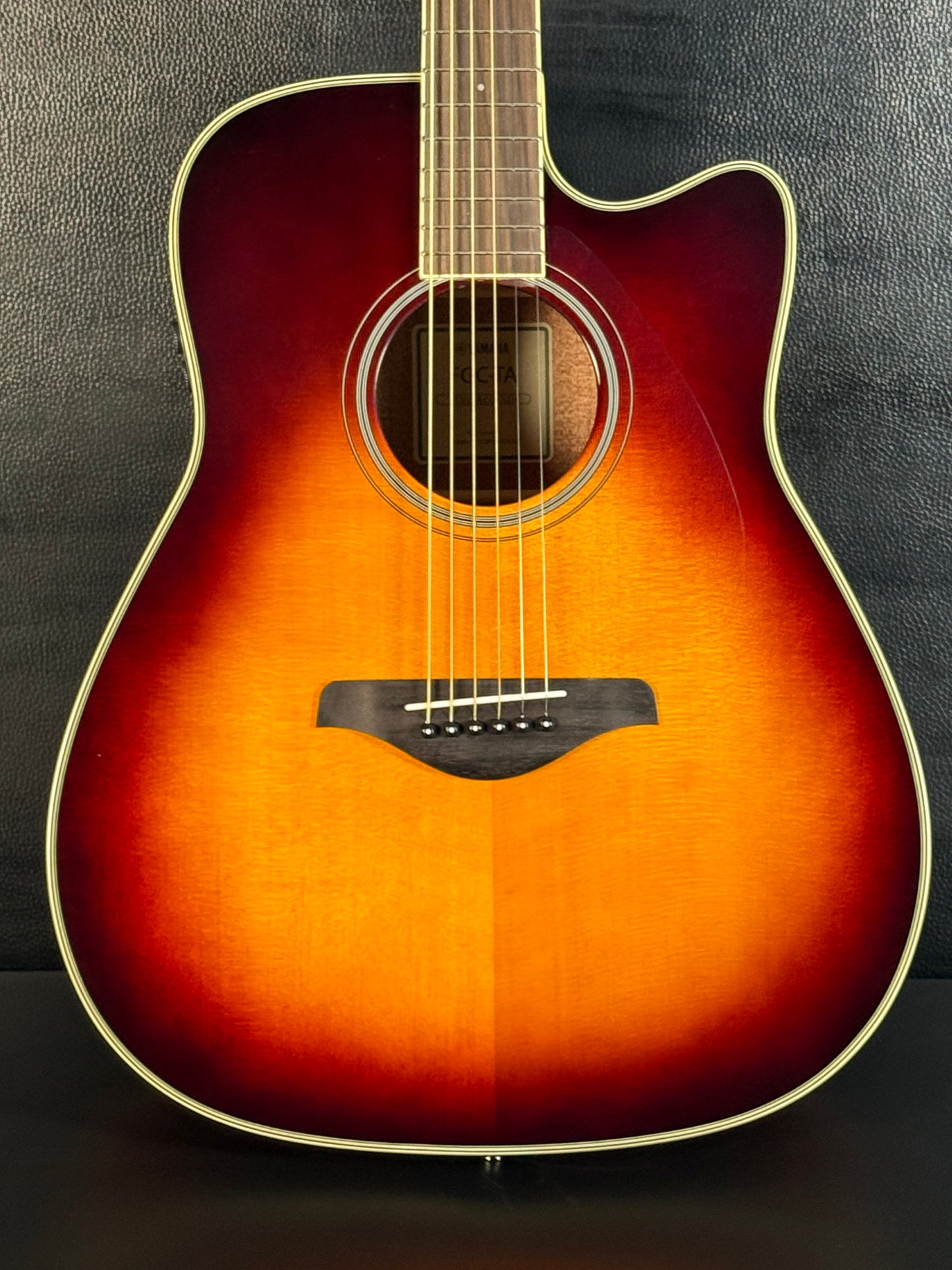 Yamaha FG TransAcoustic Cutaway Brown Sunburst