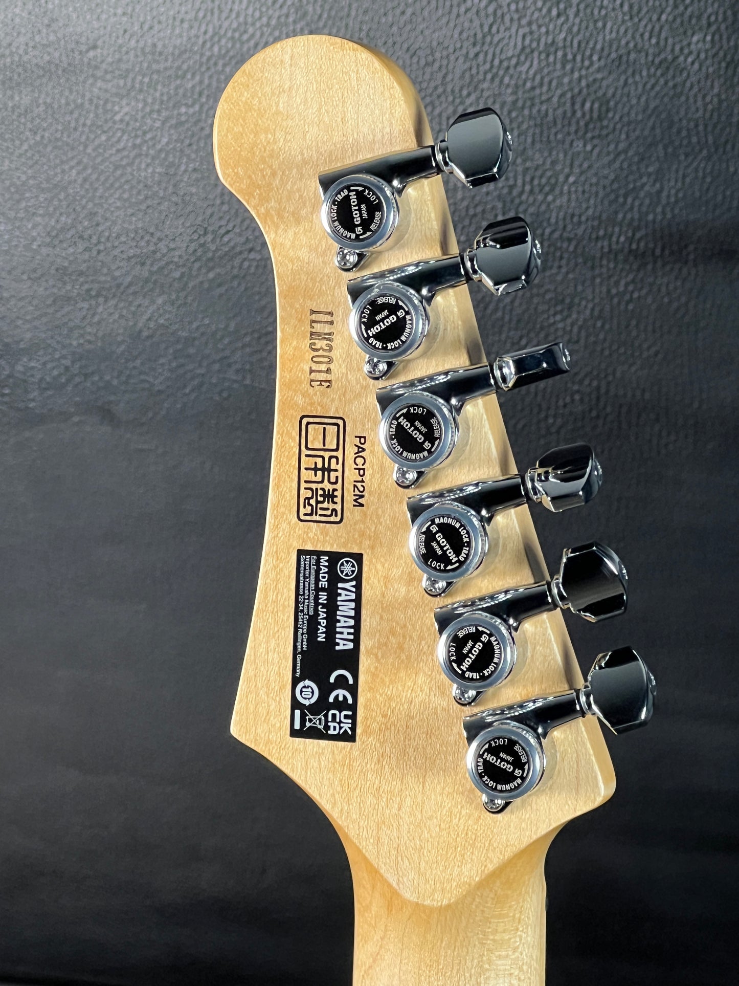 Yamaha Pacifica Professional PACP12M Beach Blue Burst