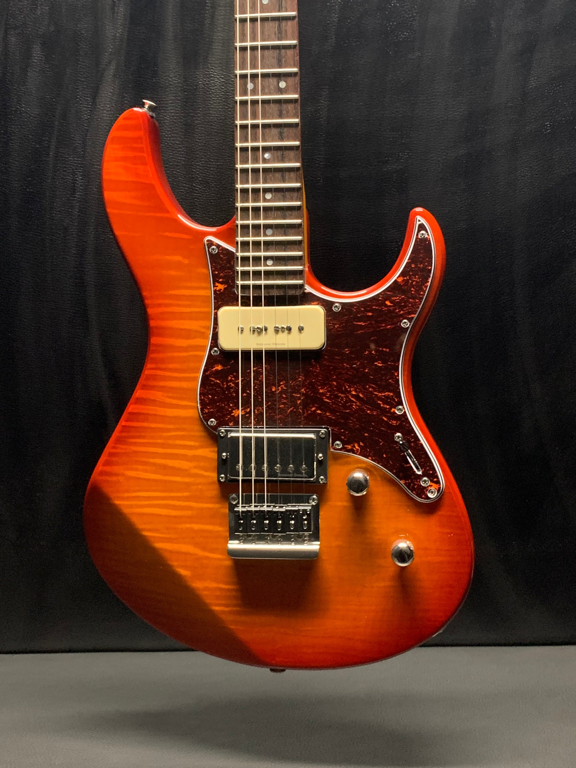 美品 YAMAHA Pacifica PAC611HFM pac611h_2000x2000.jpg