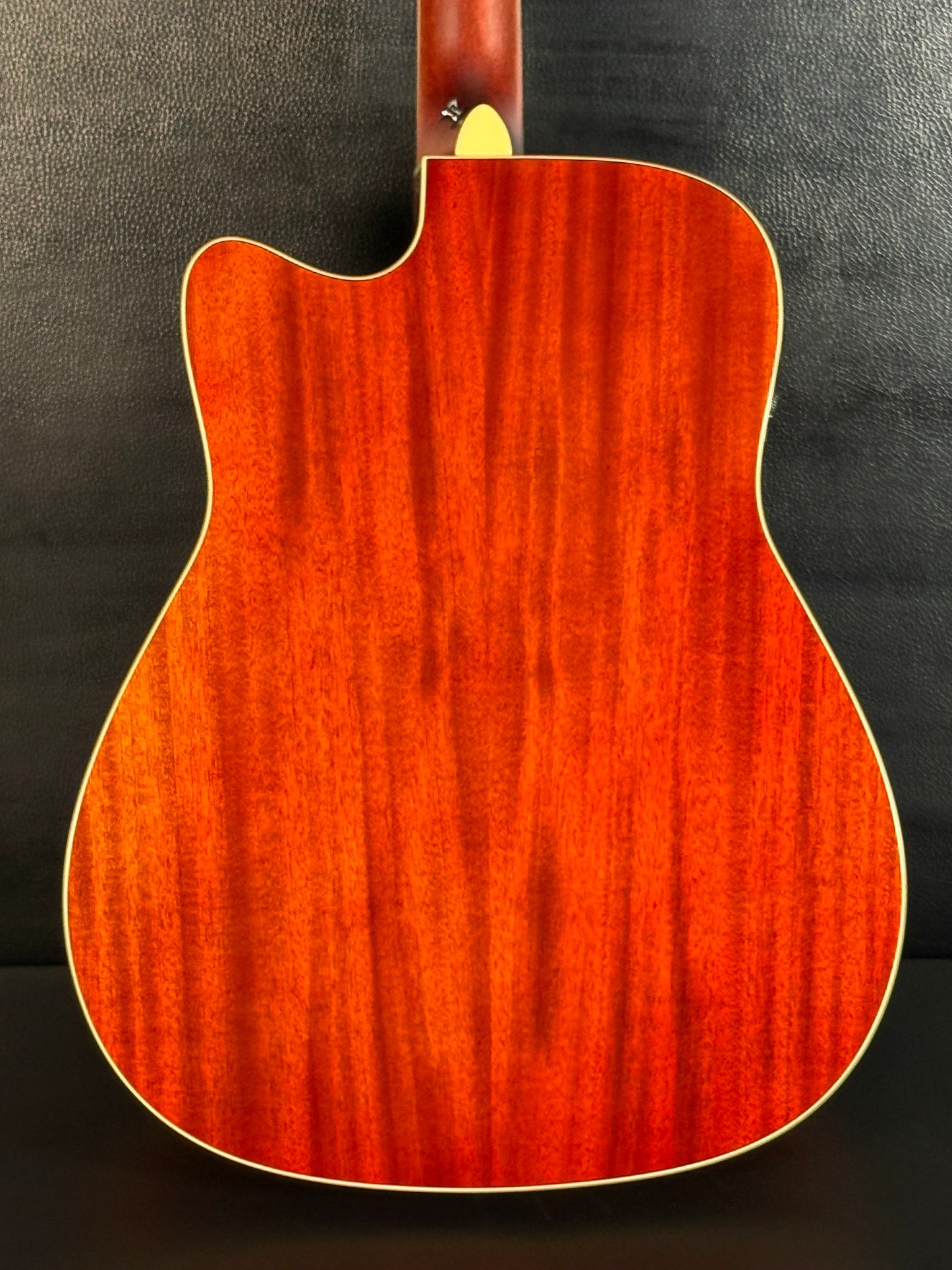 Yamaha FG TransAcoustic Cutaway Vintage Tint