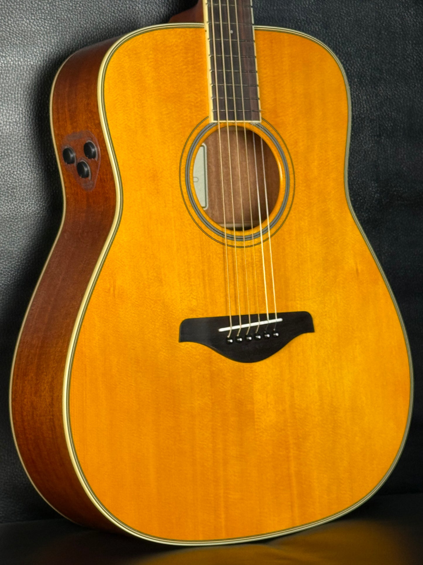 Yamaha FG TransAcoustic Vintage Tint