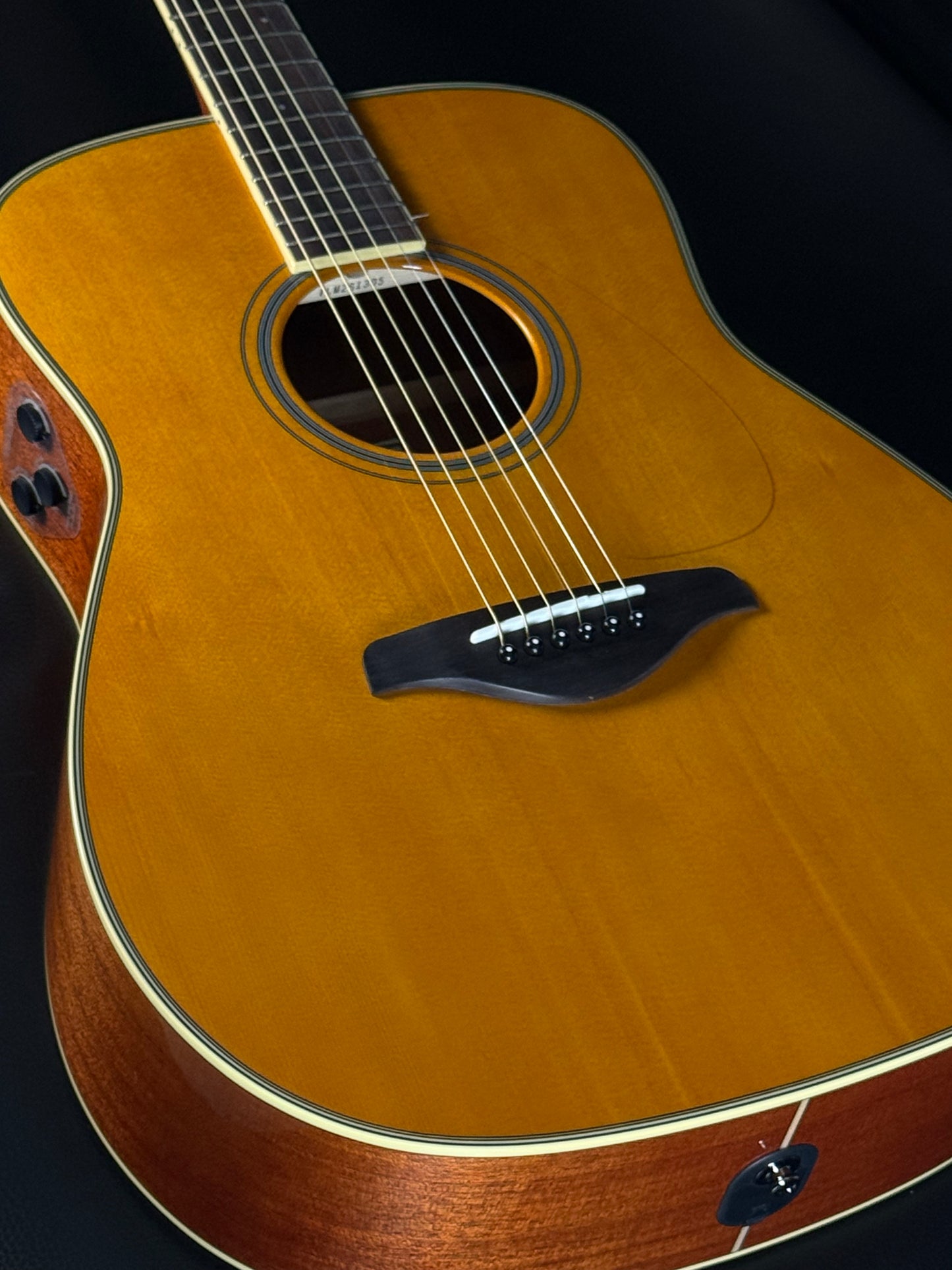 Yamaha FG TransAcoustic Vintage Tint