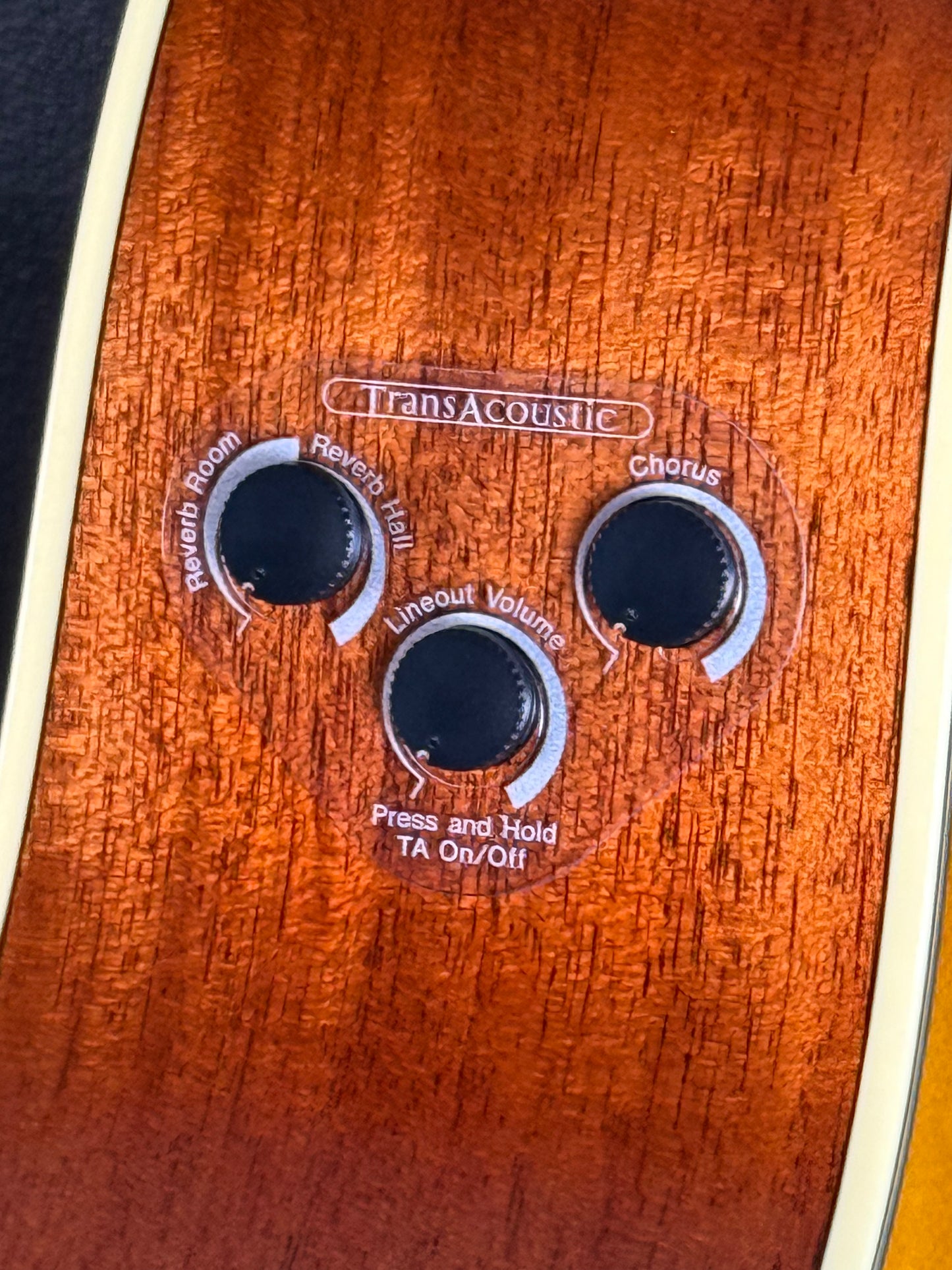 Yamaha FG TransAcoustic Vintage Tint