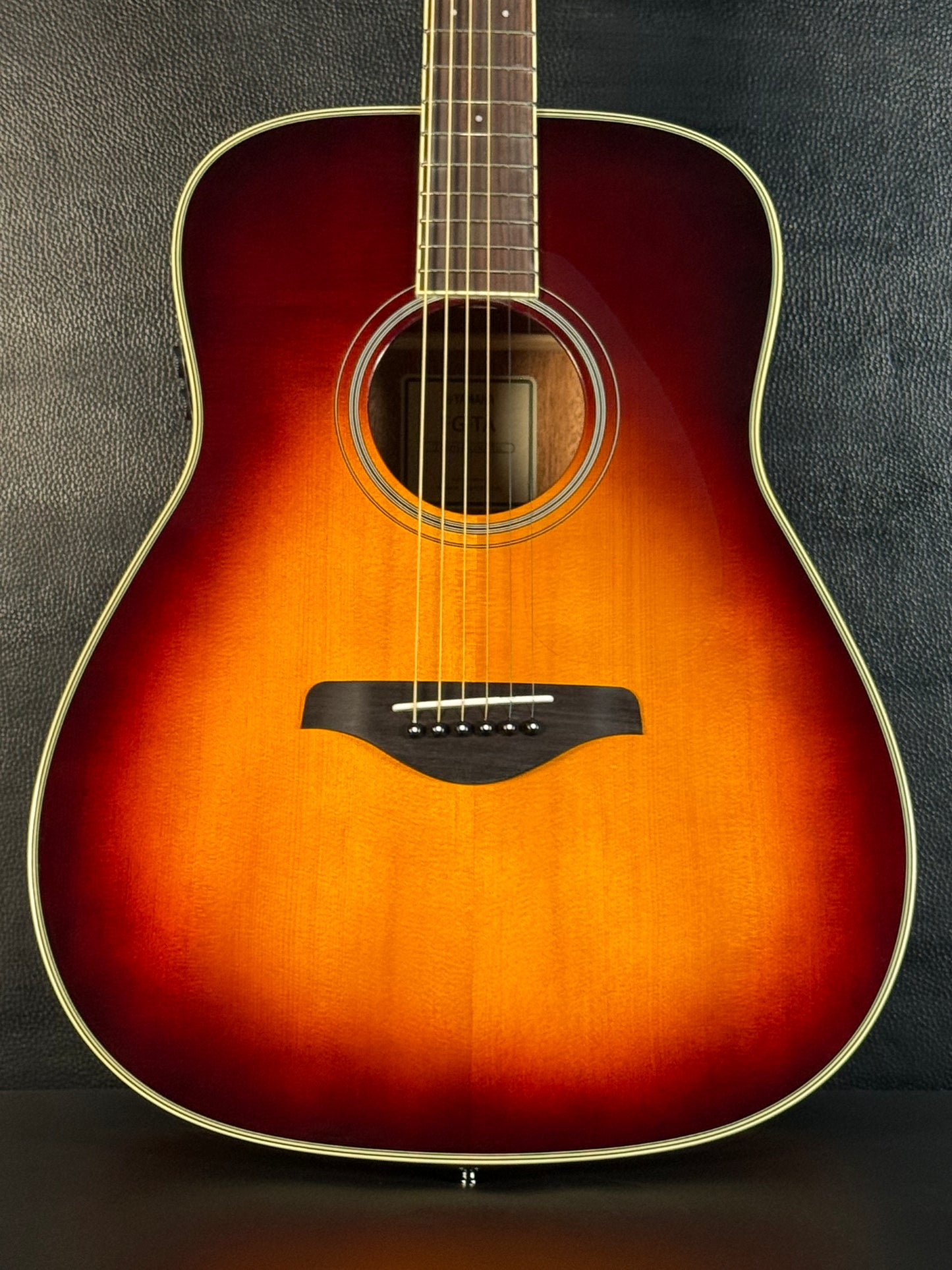 Yamaha FG TransAcoustic Brown Sunburst