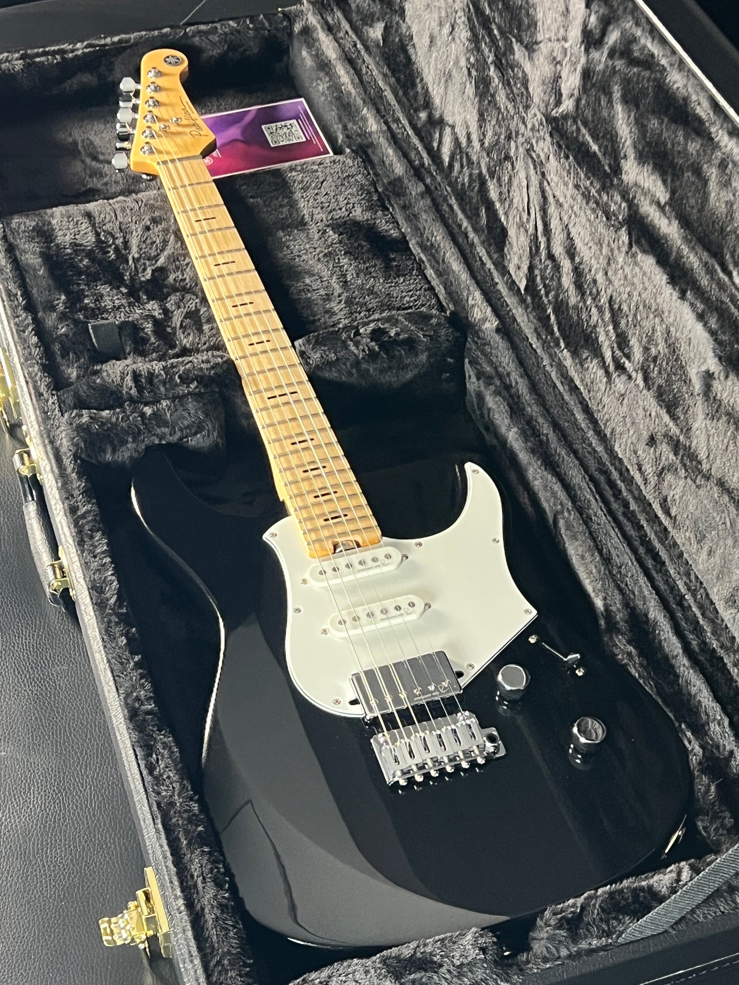 Yamaha Pacifica Professional PACP12 Black Metallic