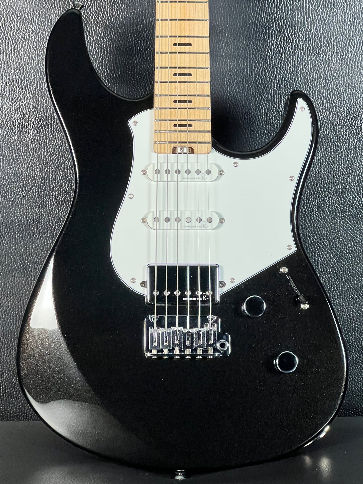 Yamaha Pacifica Professional PACP12 Black Metallic