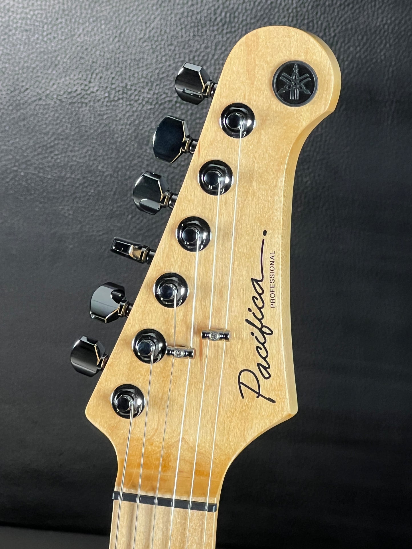 Yamaha Pacifica Professional PACP12 Black Metallic