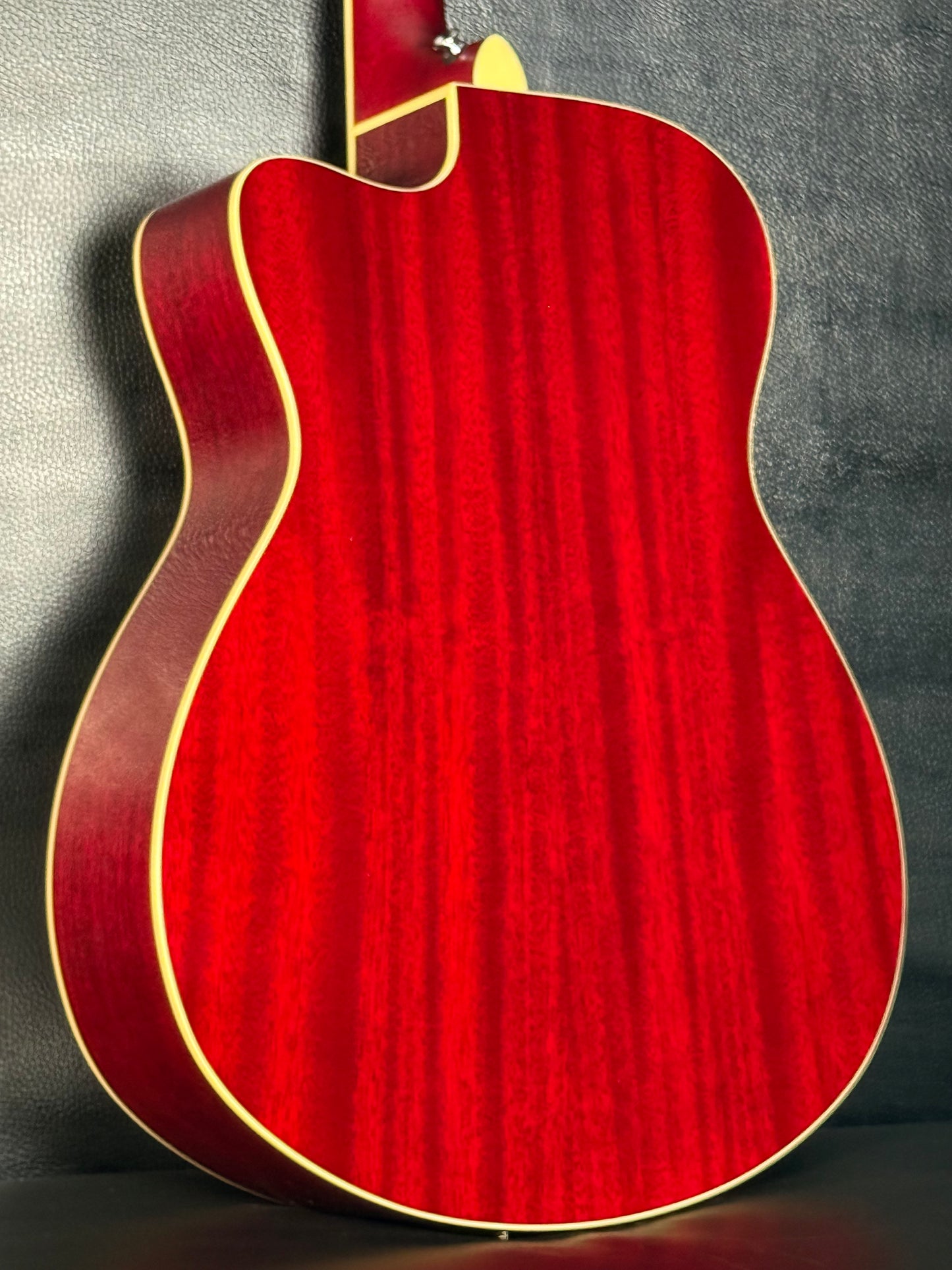 Yamaha FS TransAcoustic Folk Cutaway Ruby Red