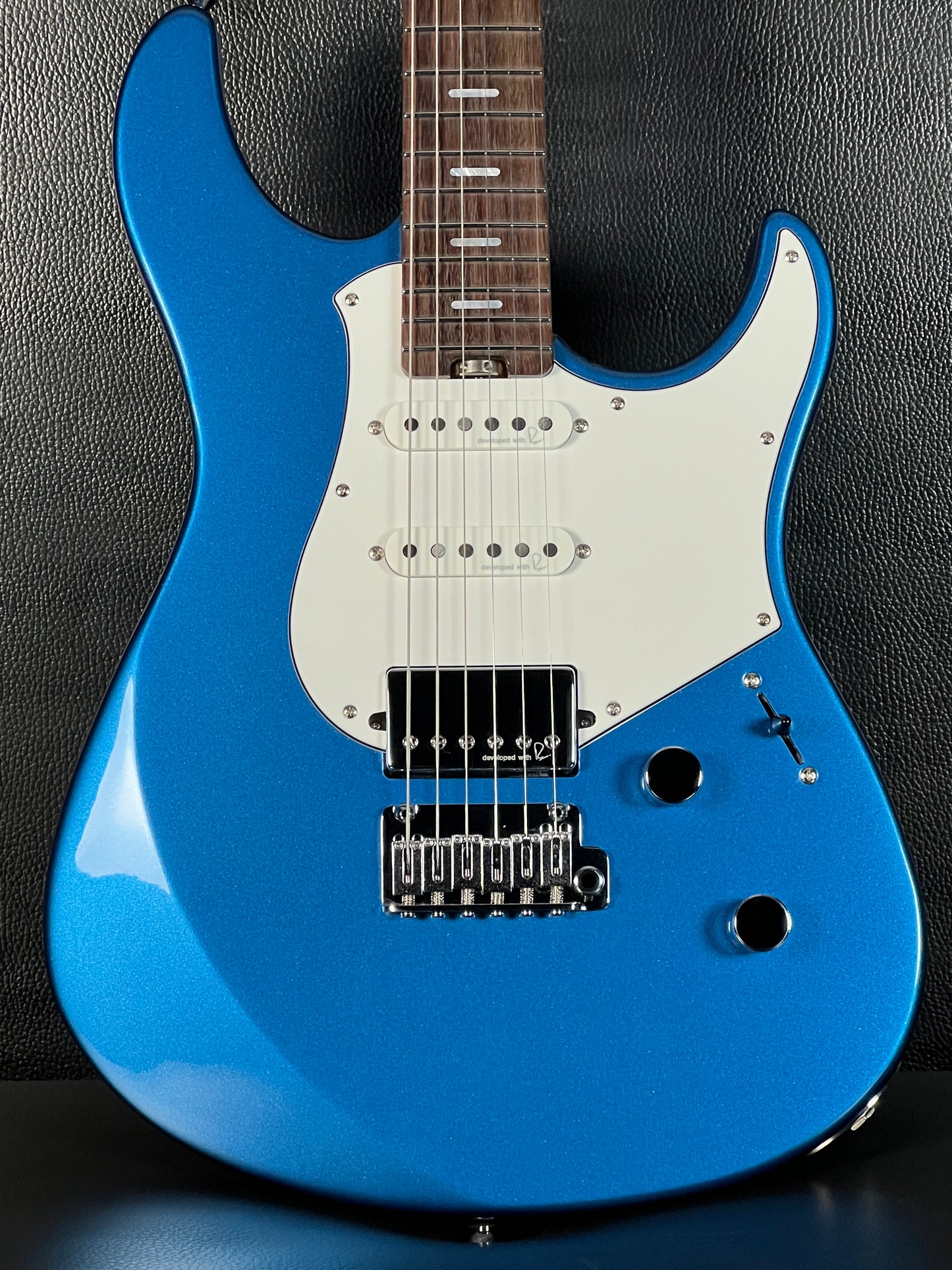 Yamaha Pacifica Professional PACP12 Sparkle Blue
